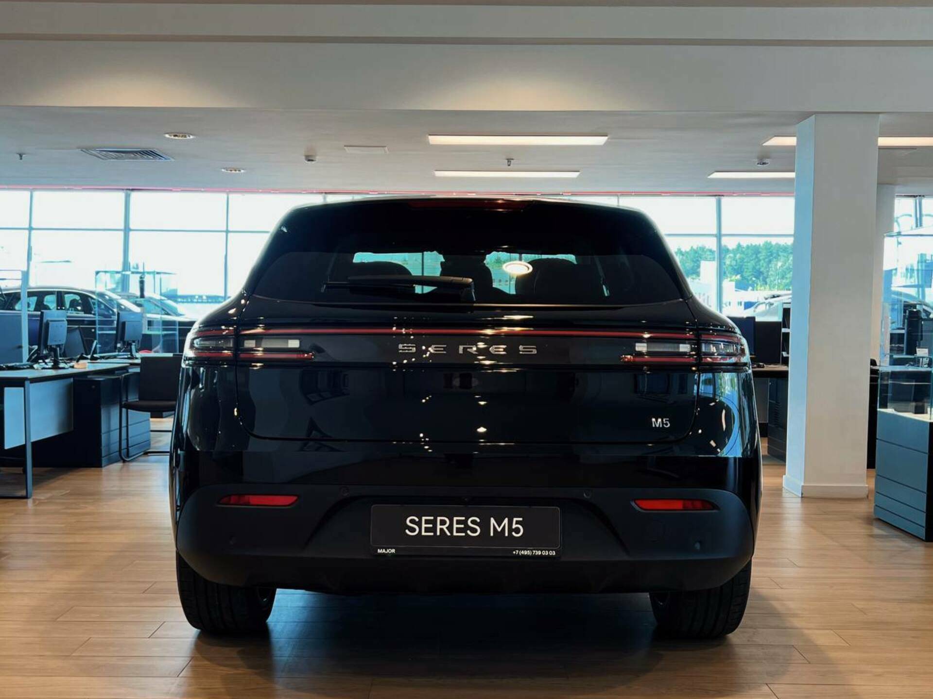 Seres M5 Premium 1.5hyb AT 4WD