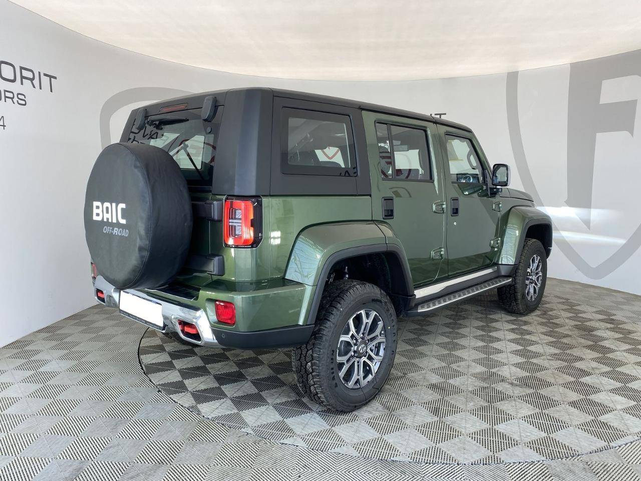 BAIC BJ40 FLAGSHIP 2.0T 8AT AWD