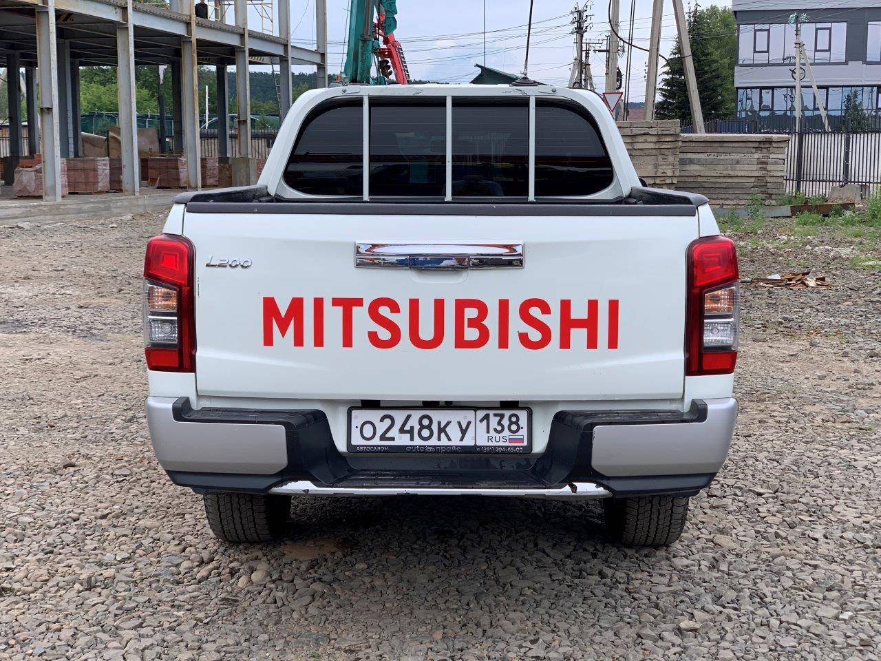 Mitsubishi L200 Лот 000003005