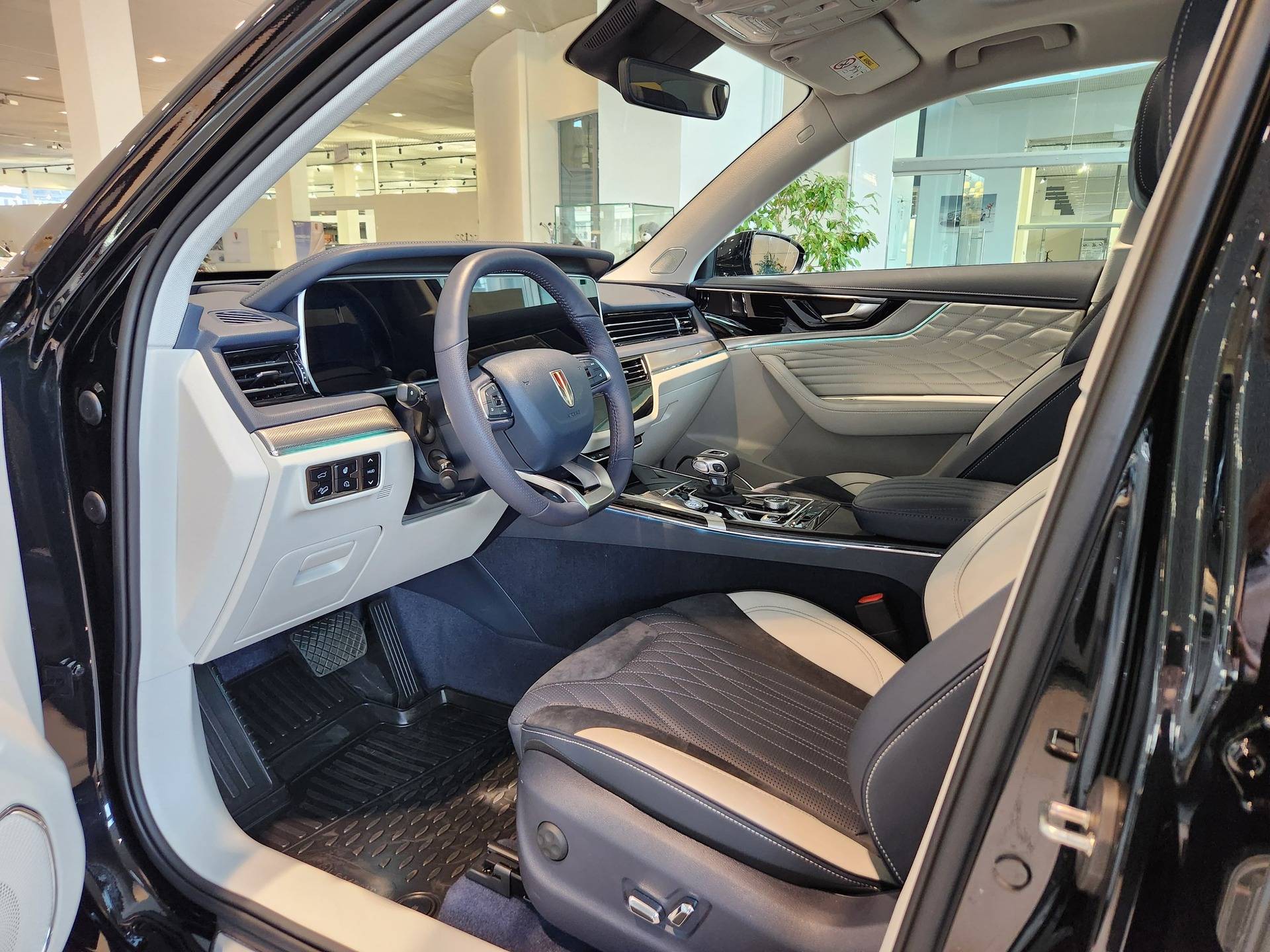 Hongqi HS5 Comfortable 2.0T AWD