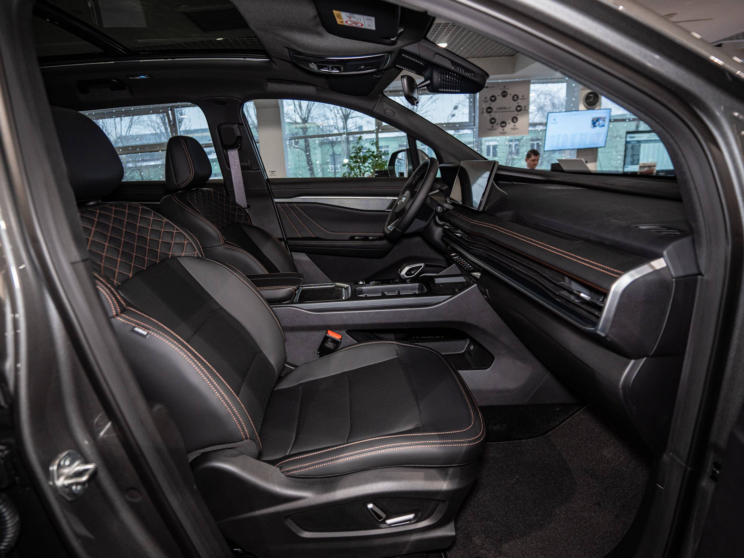 Geely Okavango Luxury 2.0T 7DCT 2WD