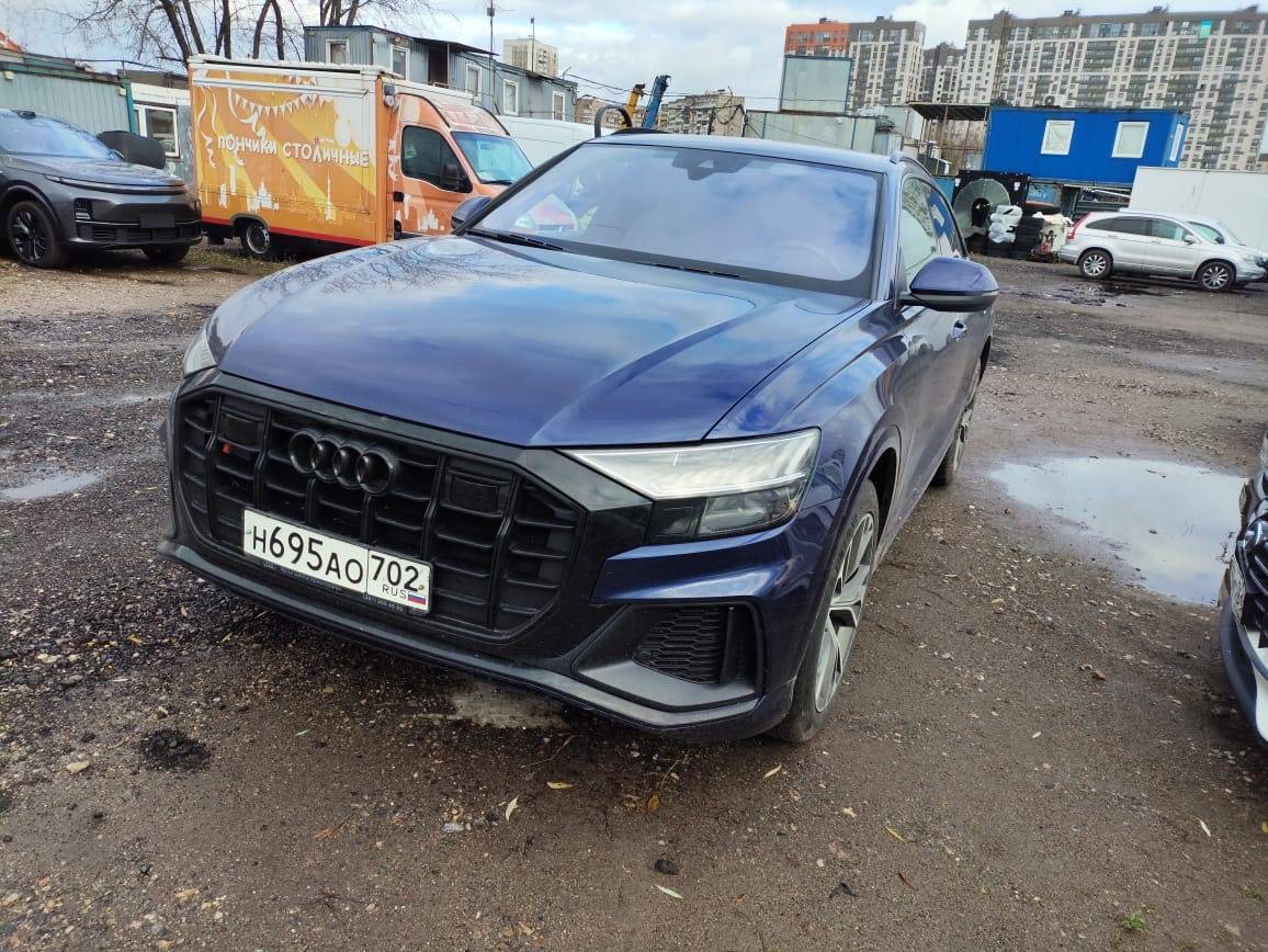 Audi Q8