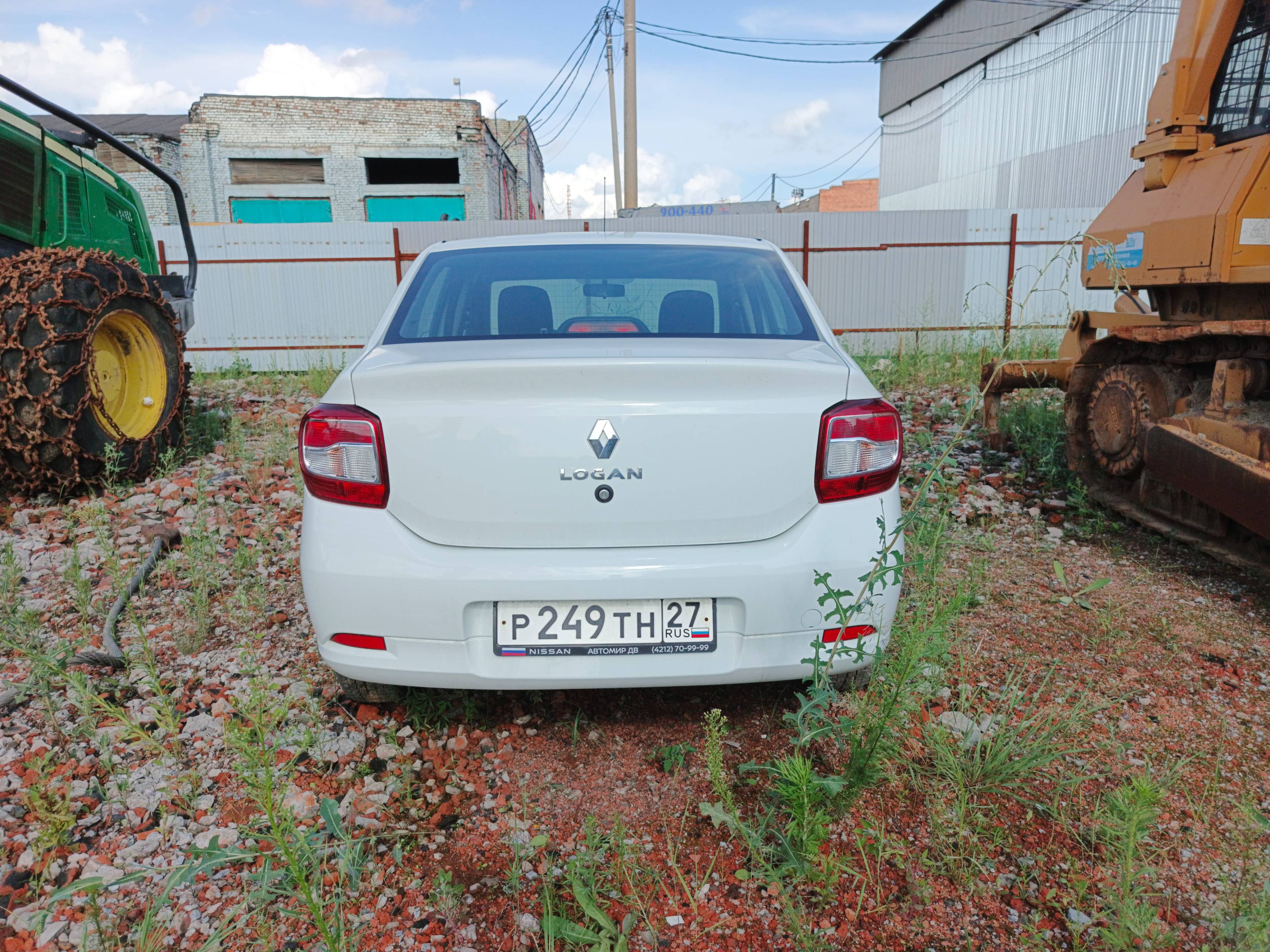 Renault Logan II Лот 000001578