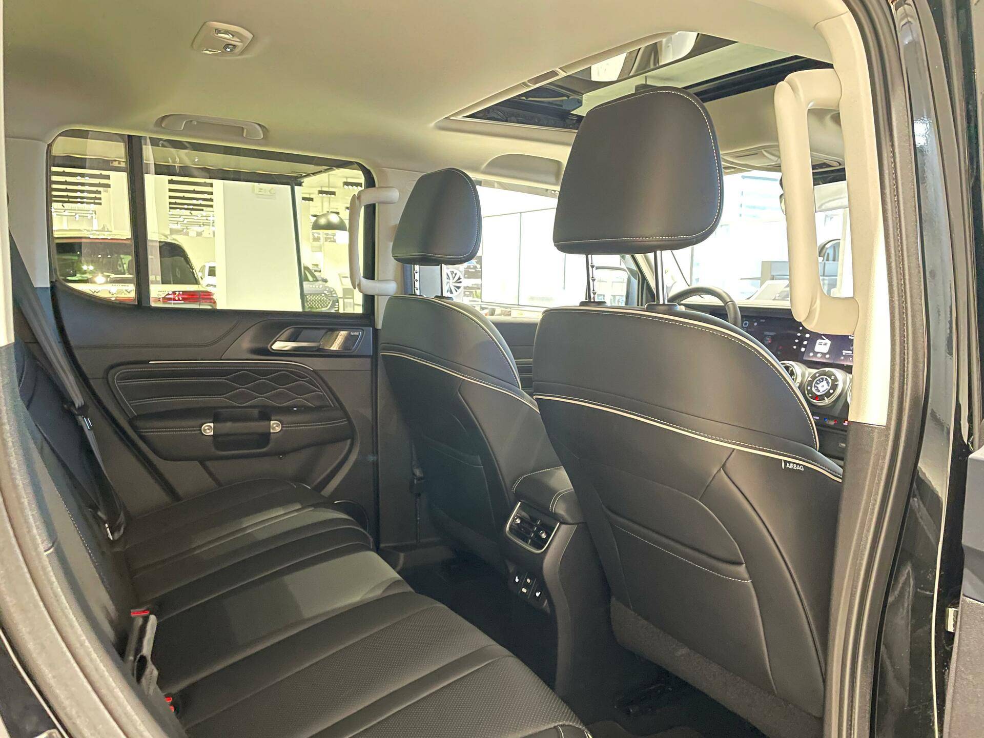 Tank 300 City Premium 2.0 8AT 4WD