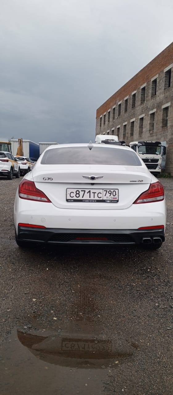 Genesis G70 Лот 000003018