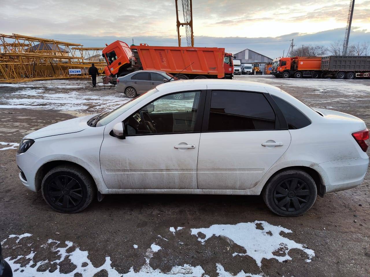 Lada Granta седан Лот 000008104