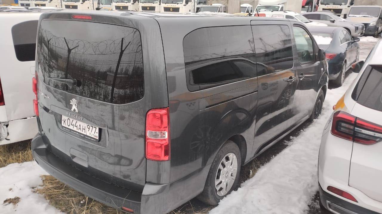 Peugeot Traveller Лот 000005923