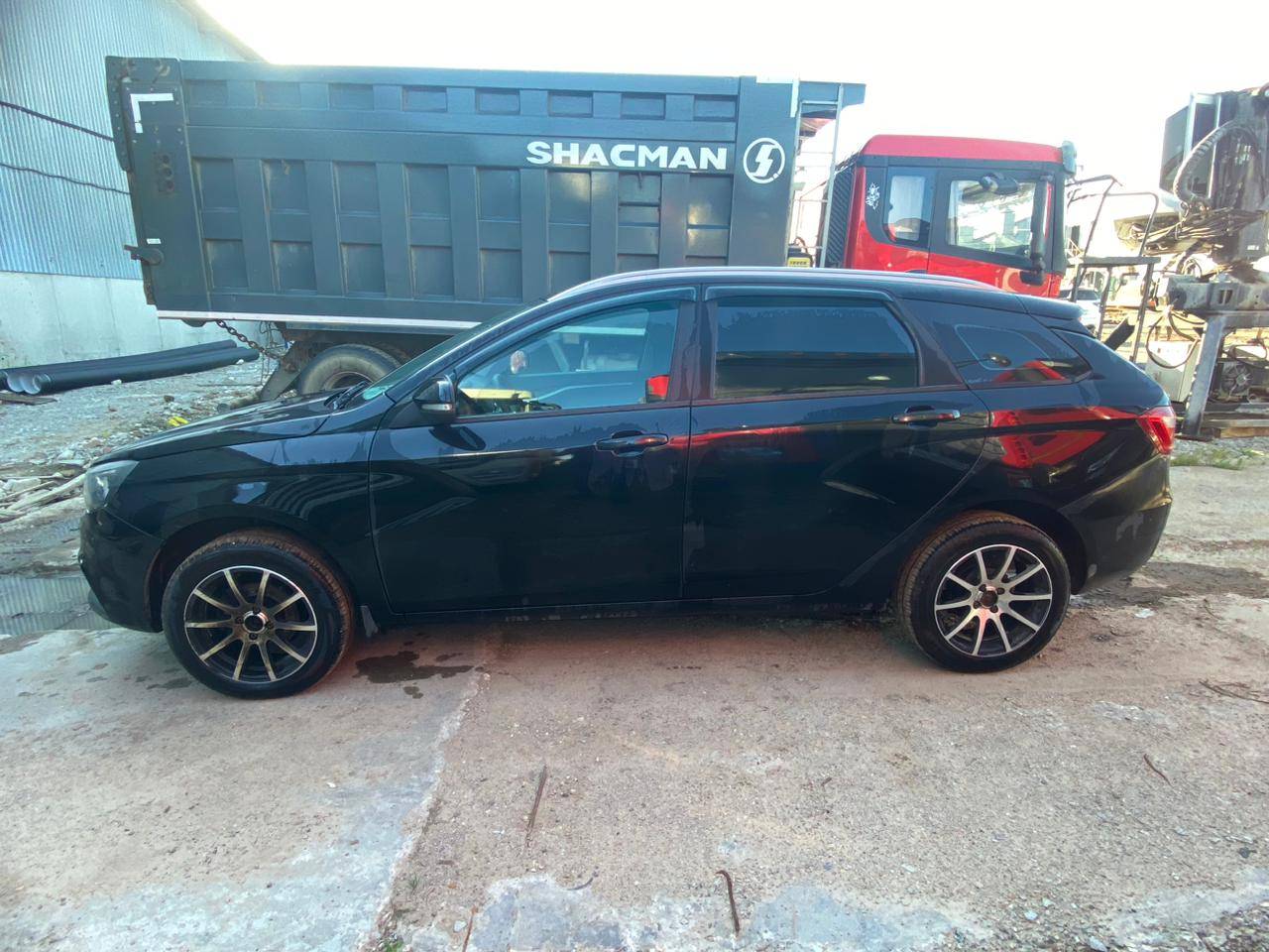 Lada Vesta SW Лот 000002296