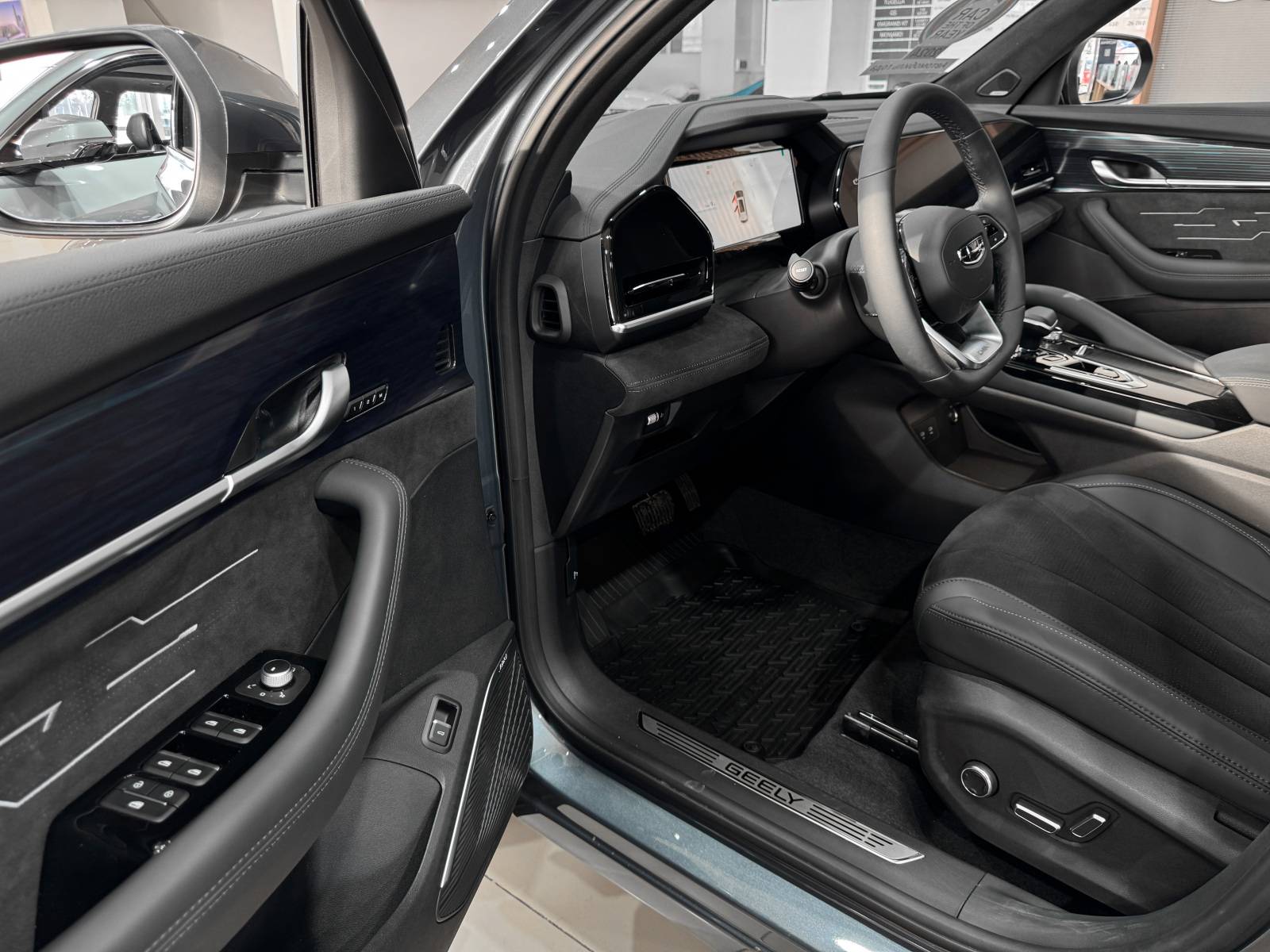Geely Monjaro Flagship 2.0T (238 hp) 8AT 4WD