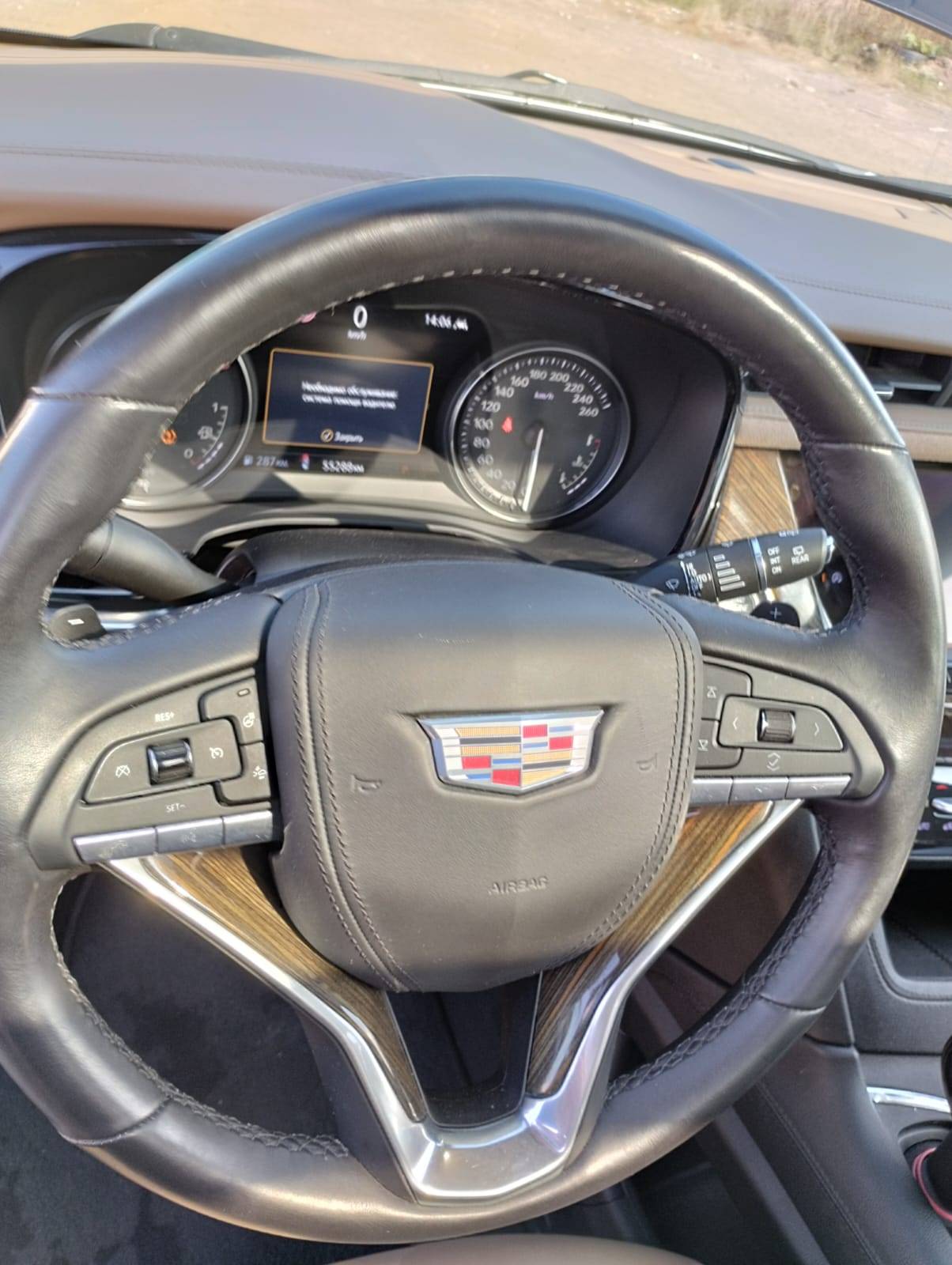 Cadillac XT6 Лот 000003718