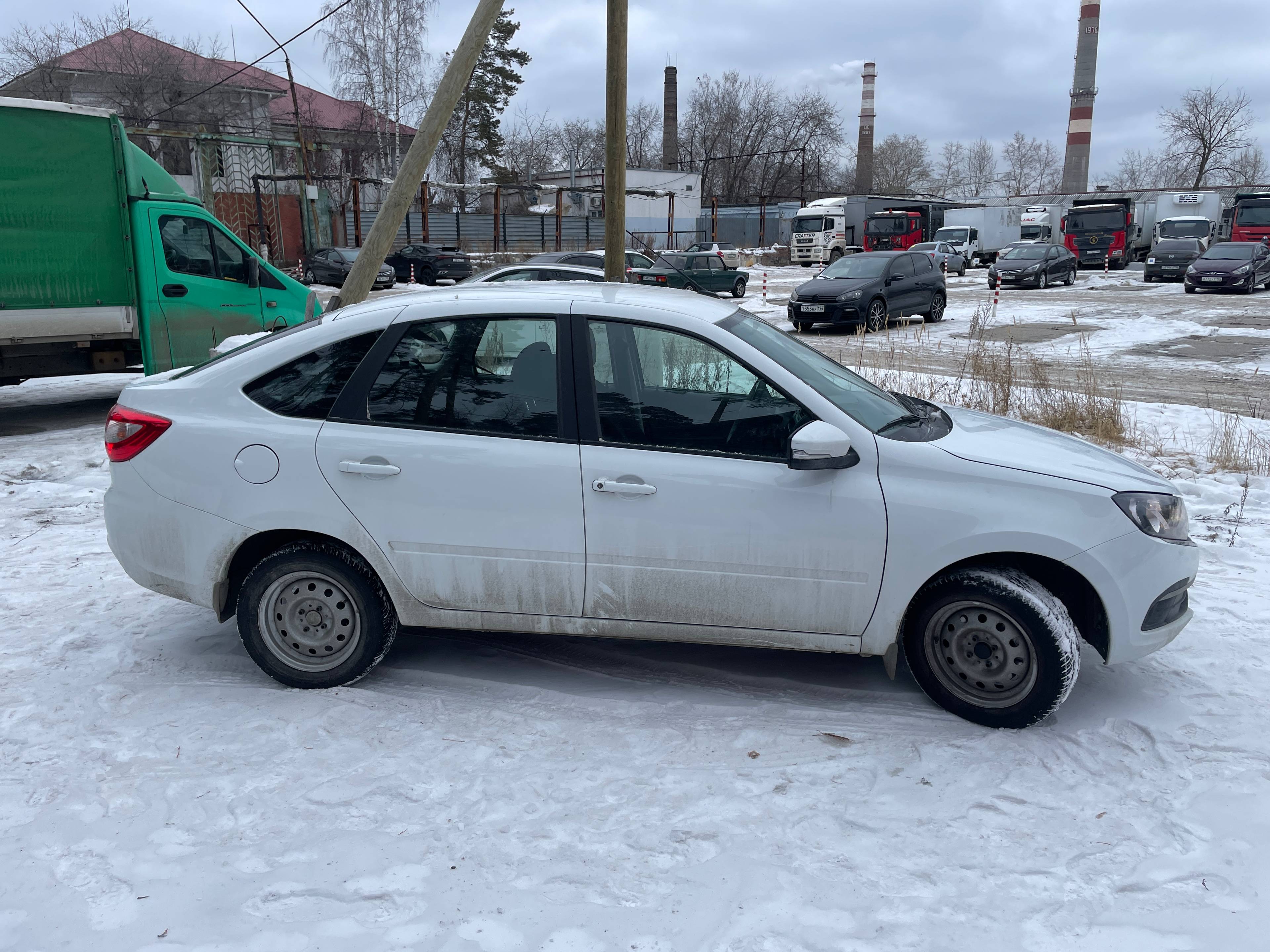 Lada Granta лифтбек Лот 000005473