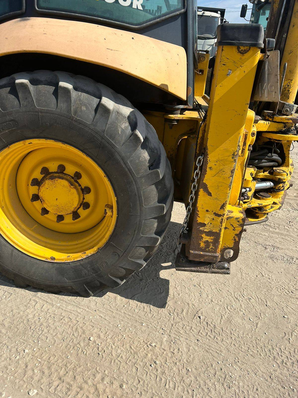 KOMATSU WB93R-5EO Лот 000004742