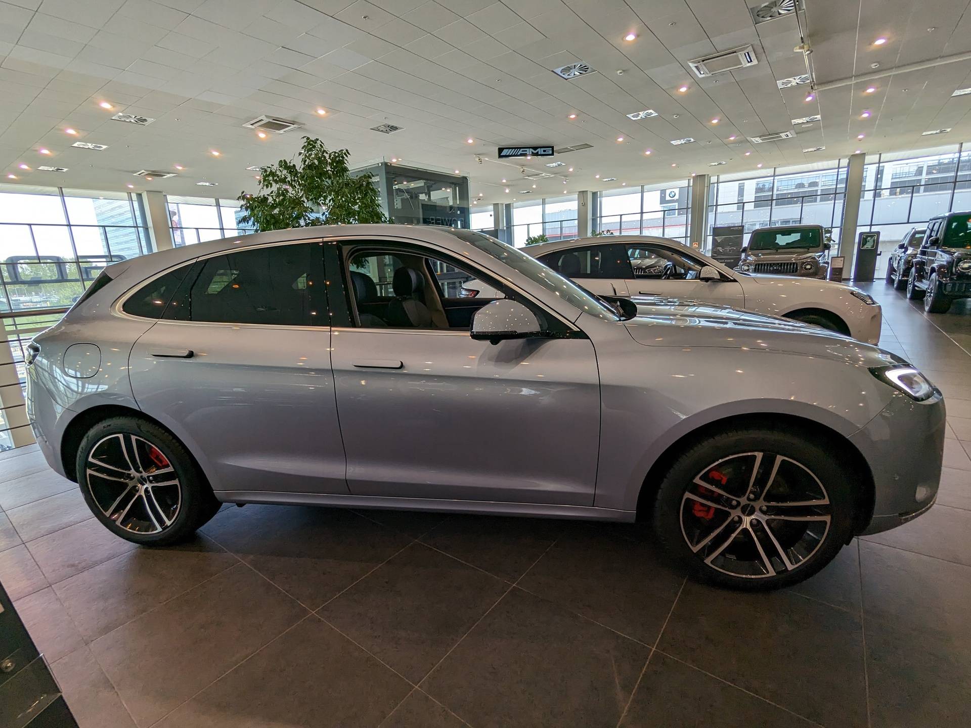 Seres M5 Premium 1.5hyb AT 4WD