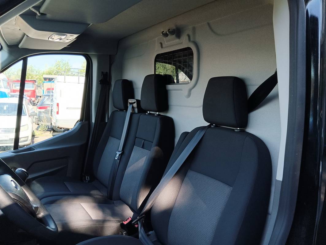 Ford TRANSIT ЦЕЛЬНОМЕТАЛЛИЧЕСКИЙ ФУРГОН  460 L3 H4 2,2L TDCi - 136л.с. - М6 RWD Лот 000003874