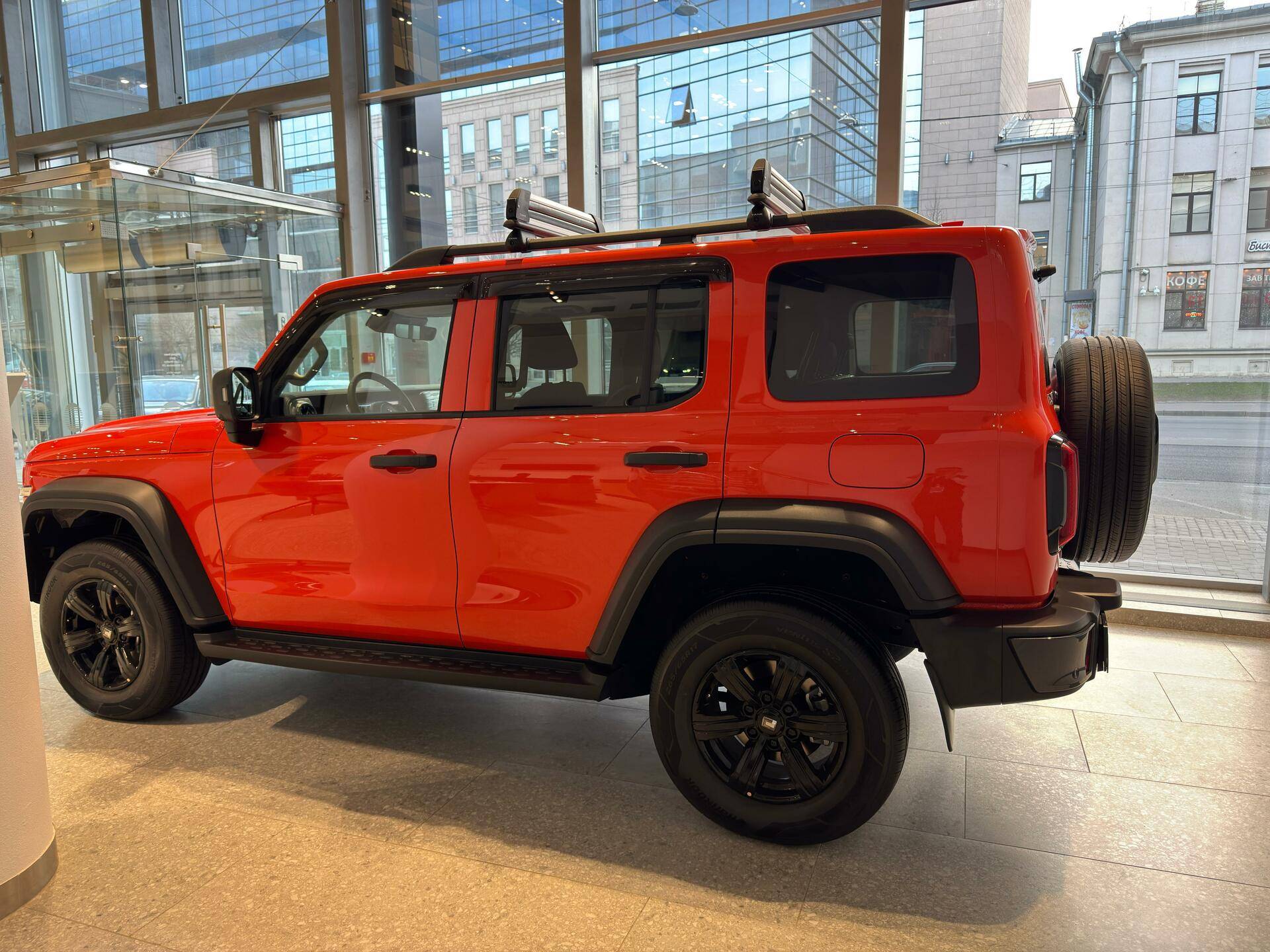 Tank 300 Premium 2.0 8AT 4WD