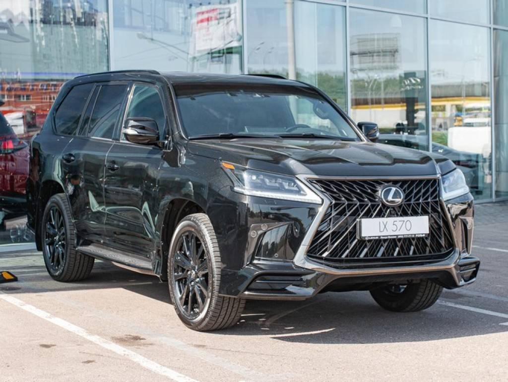 Lexus LX 600 VIP Black