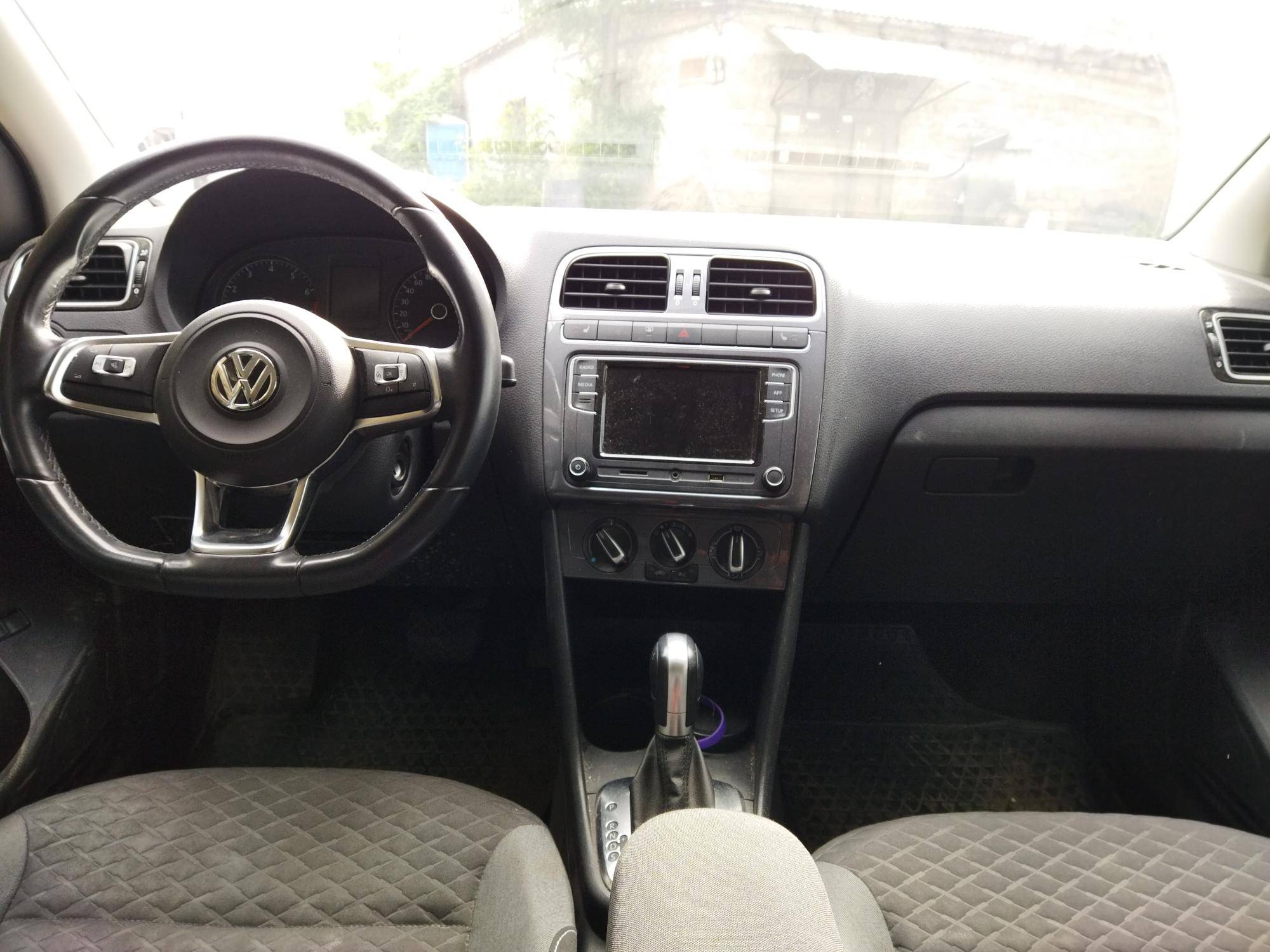 Volkswagen Polo Лот 000003427