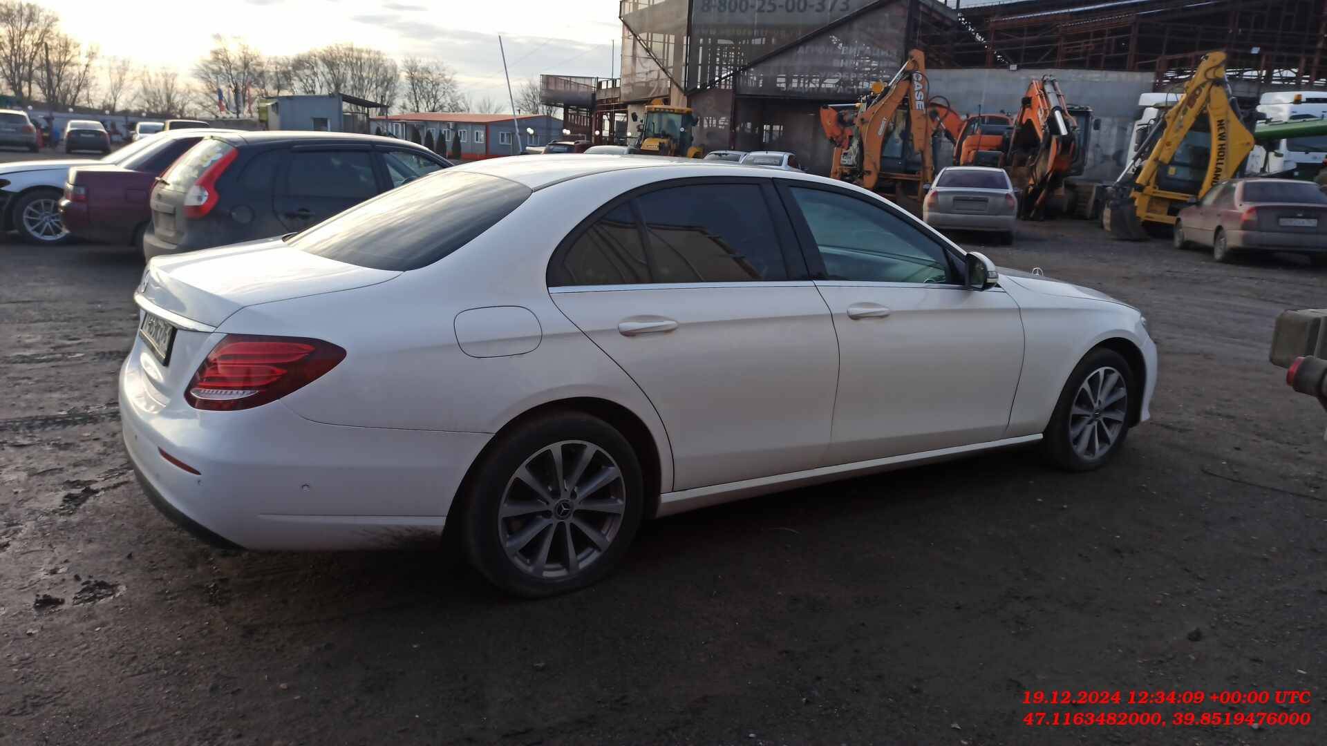 Mercedes-Benz E седан Лот 000005659