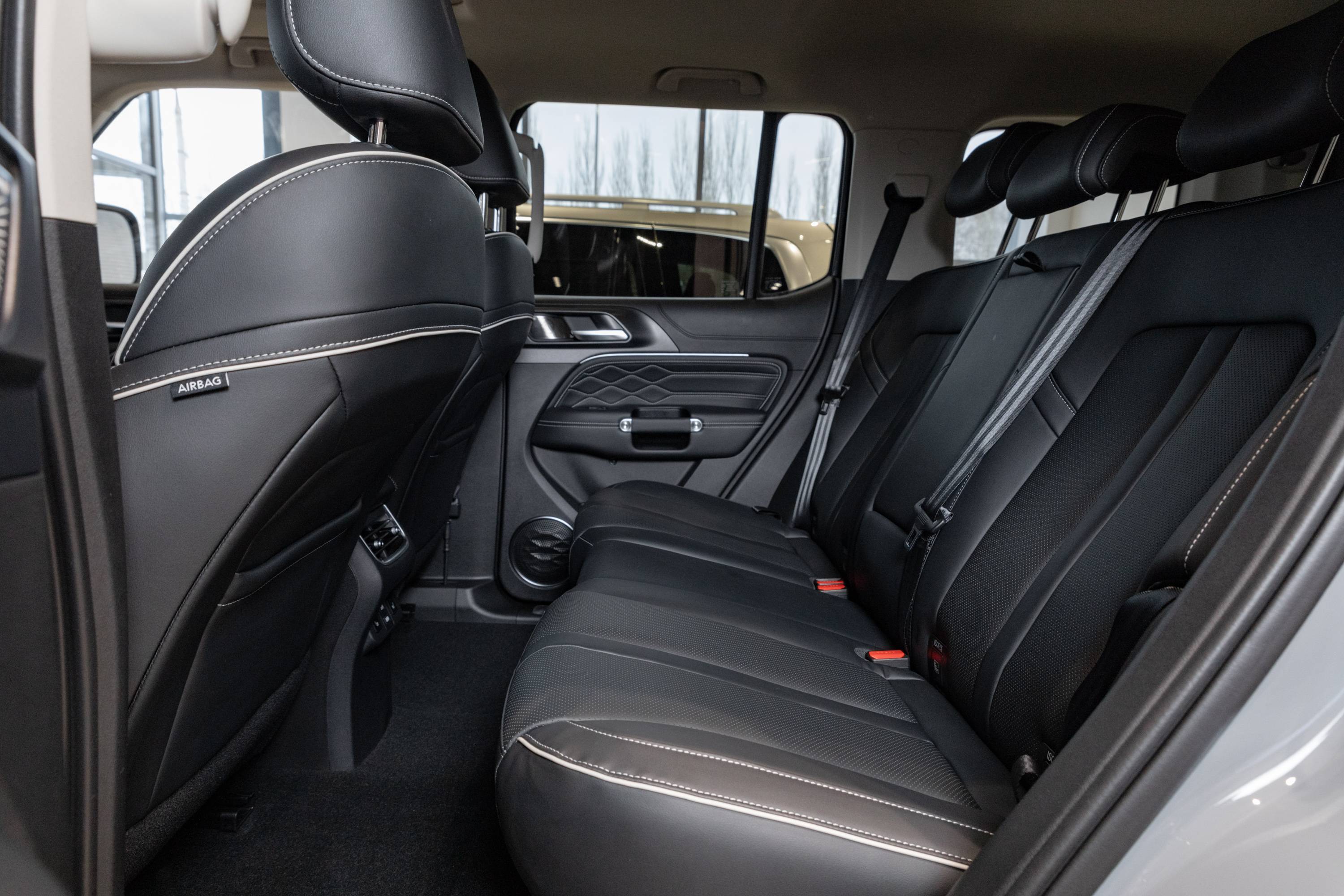 Tank 300 City Premium 2.0 8AT 4WD
