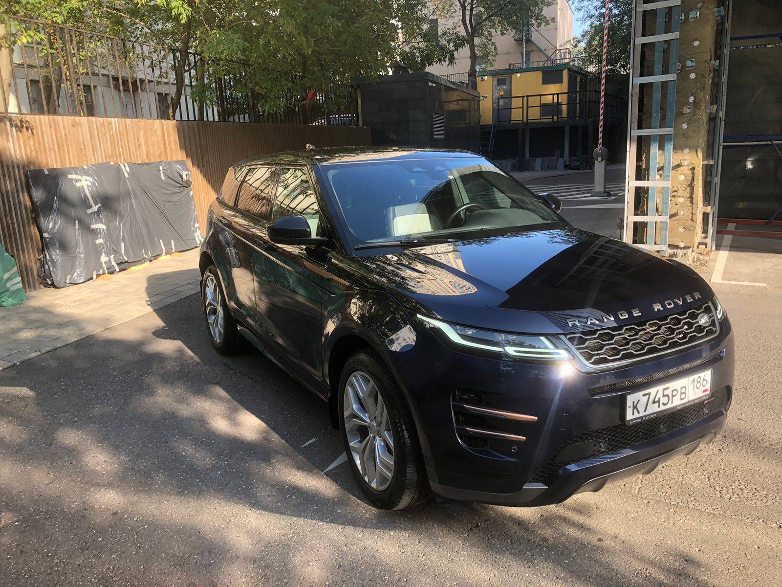 Land Rover Range Rover Evoque Лот 000003555