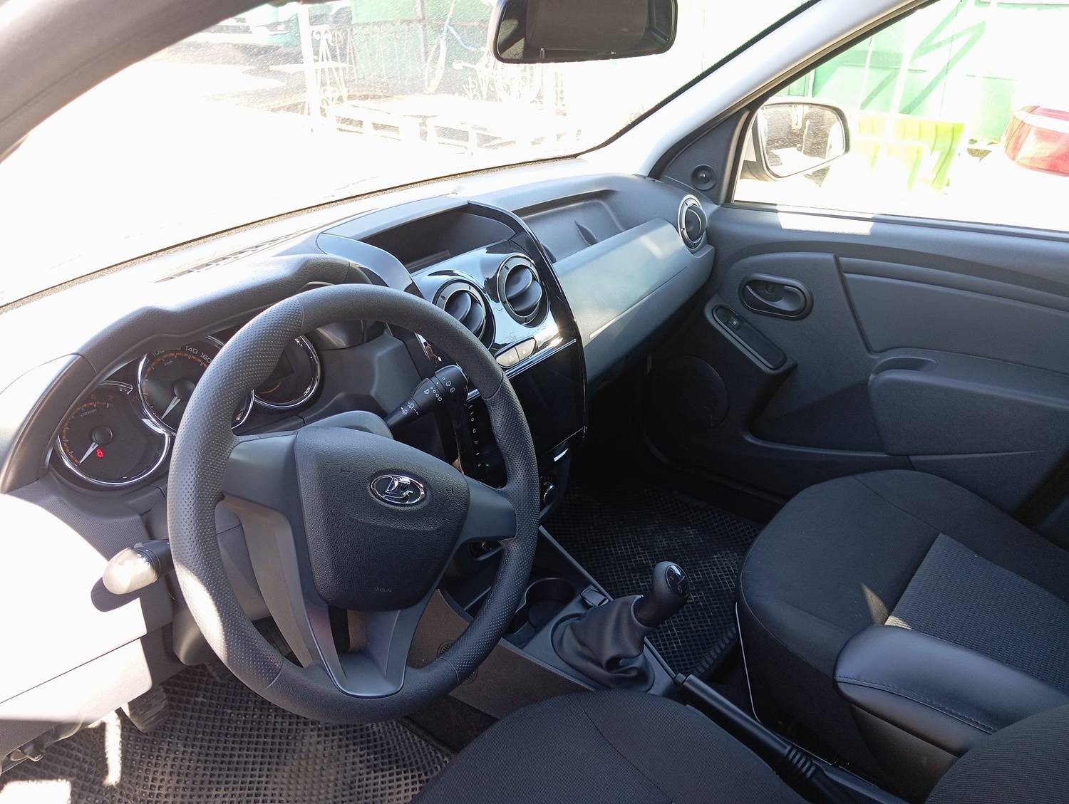 Lada Largus универсал Лот 000008429