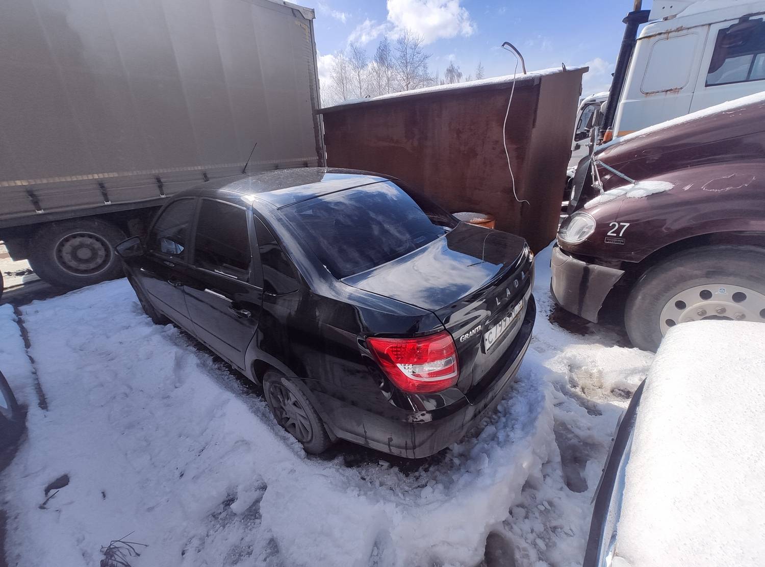 Lada Granta седан Лот 000008432