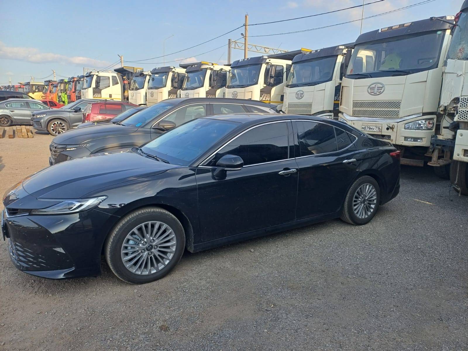 Toyota Camry Лот 000003597