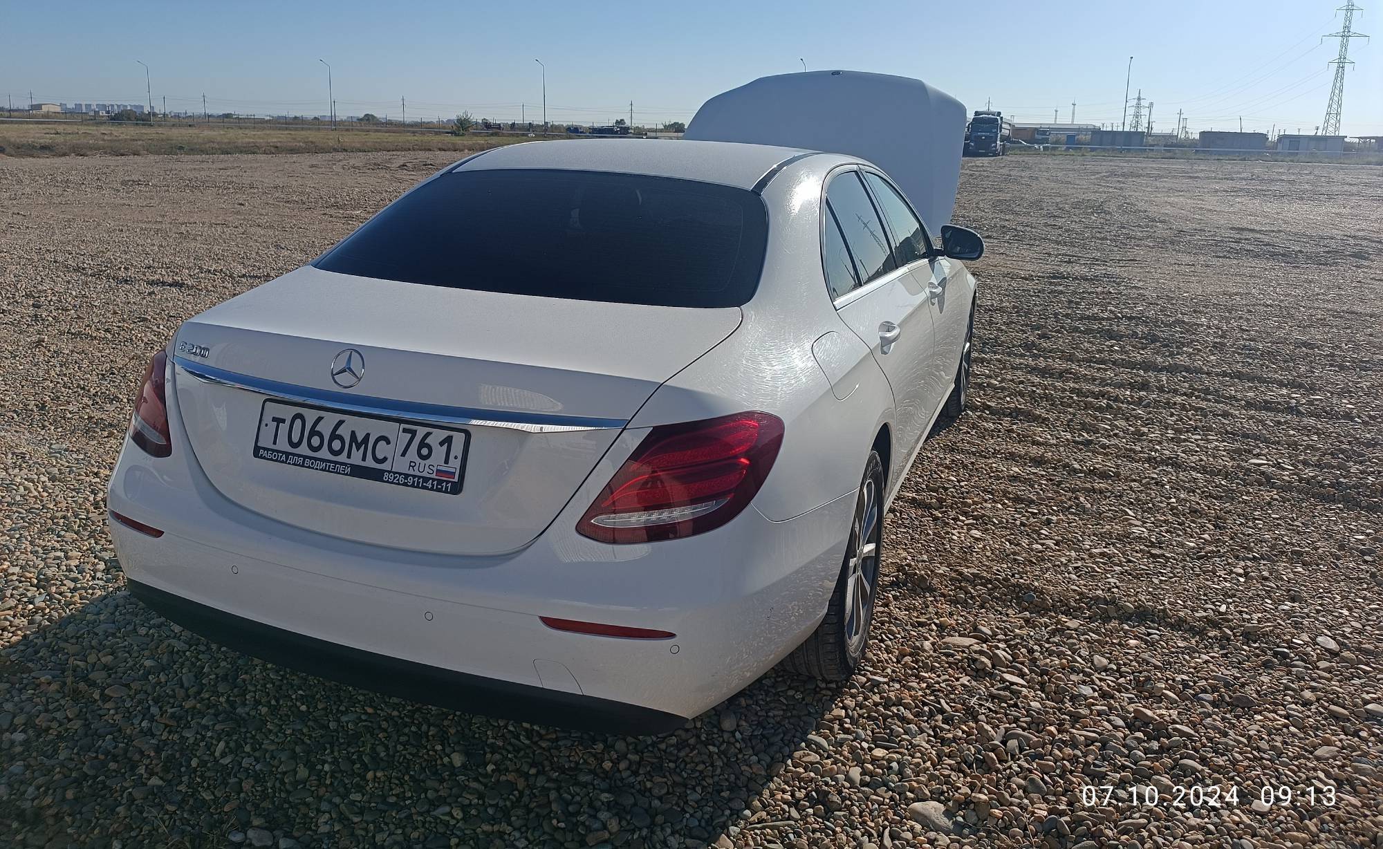 Mercedes-Benz E седан Лот 000004837