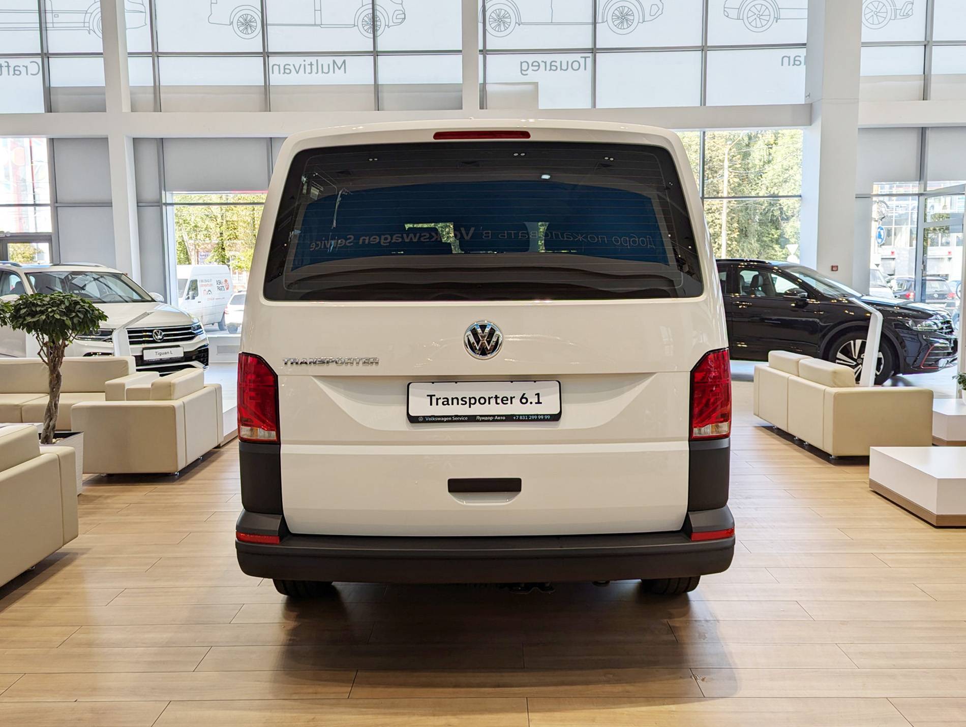 Volkswagen Transporter Kombi 2.0 TDI 150hp 6MT Короткая база