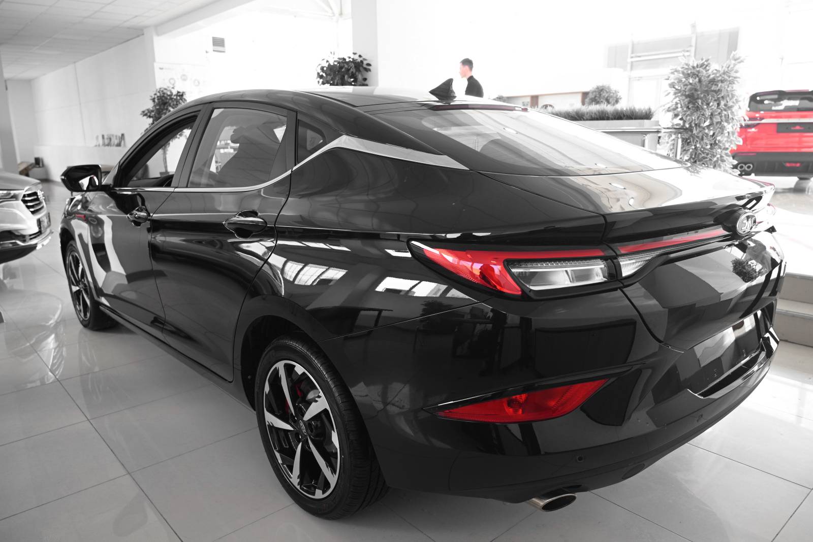 JAC J7 1.5 T CVT luxury