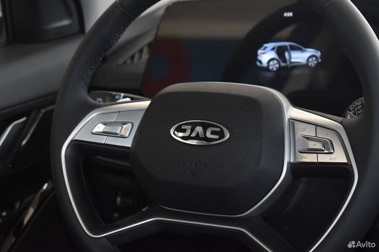 JAC JS6 Luxury