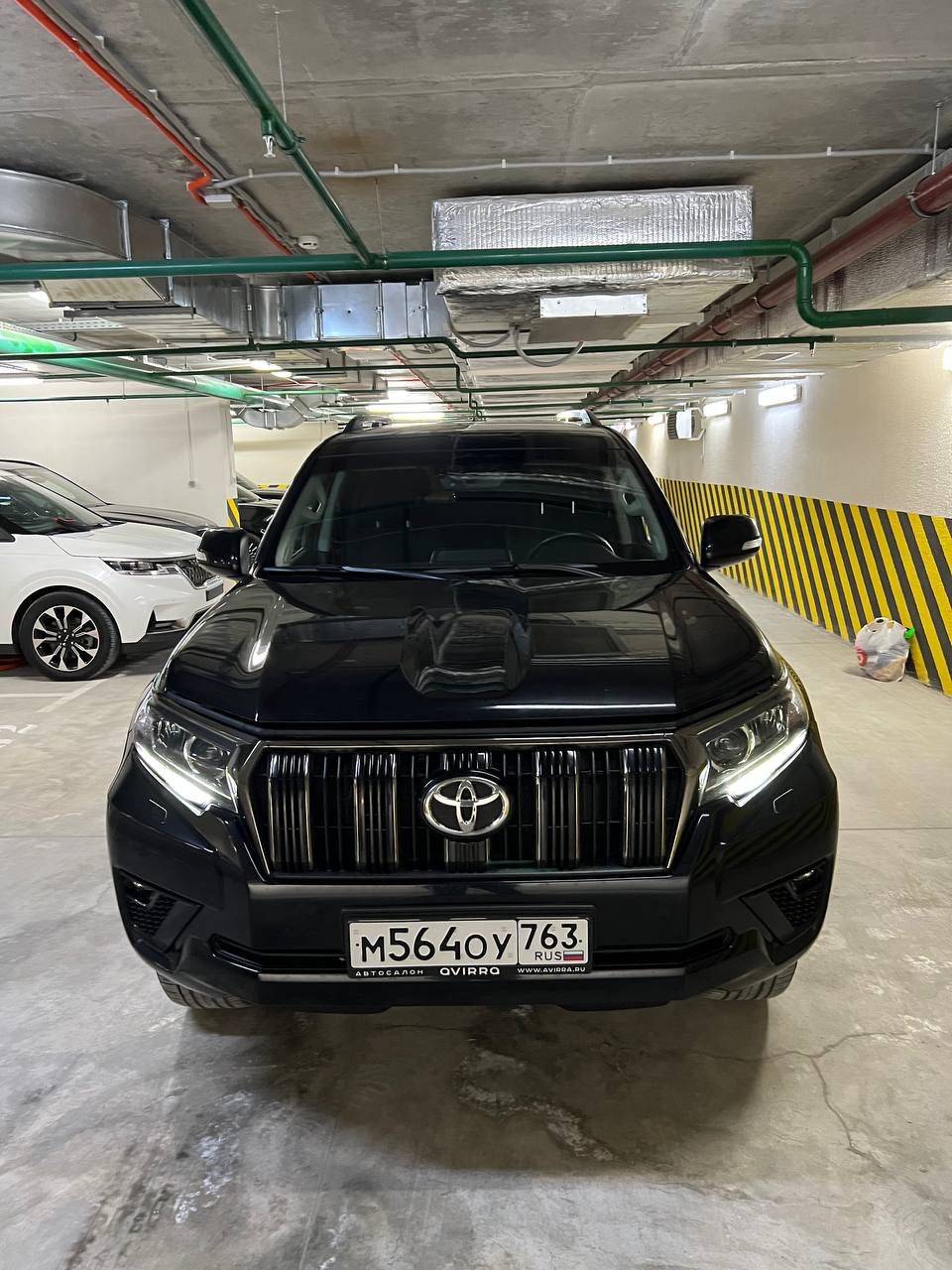 Toyota Land Cruiser Prado Лот 000003147