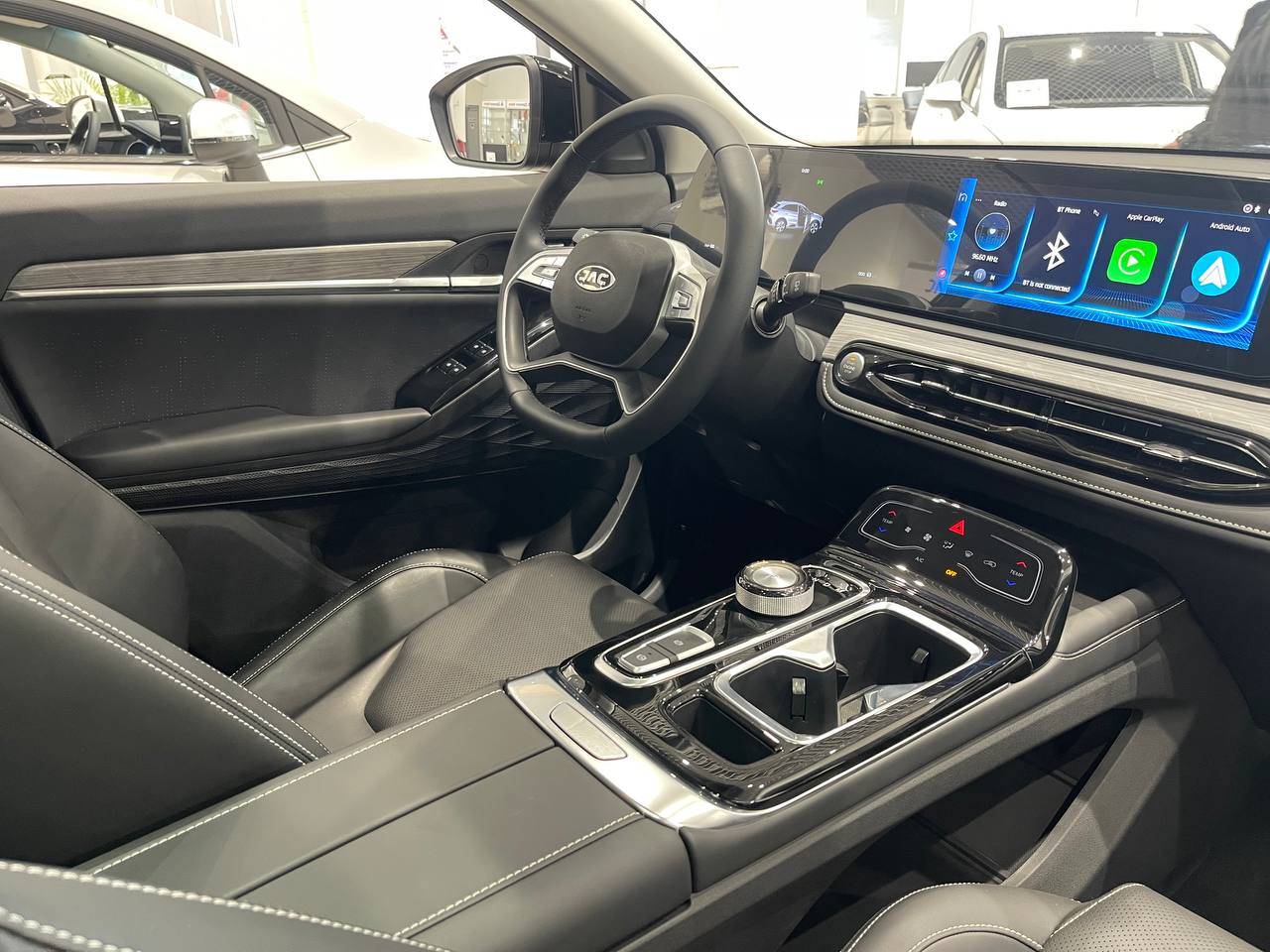 JAC JS6 Luxury