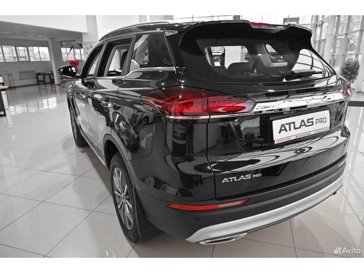 Geely Atlas Pro Luxury 1.5T DCT7 4WD