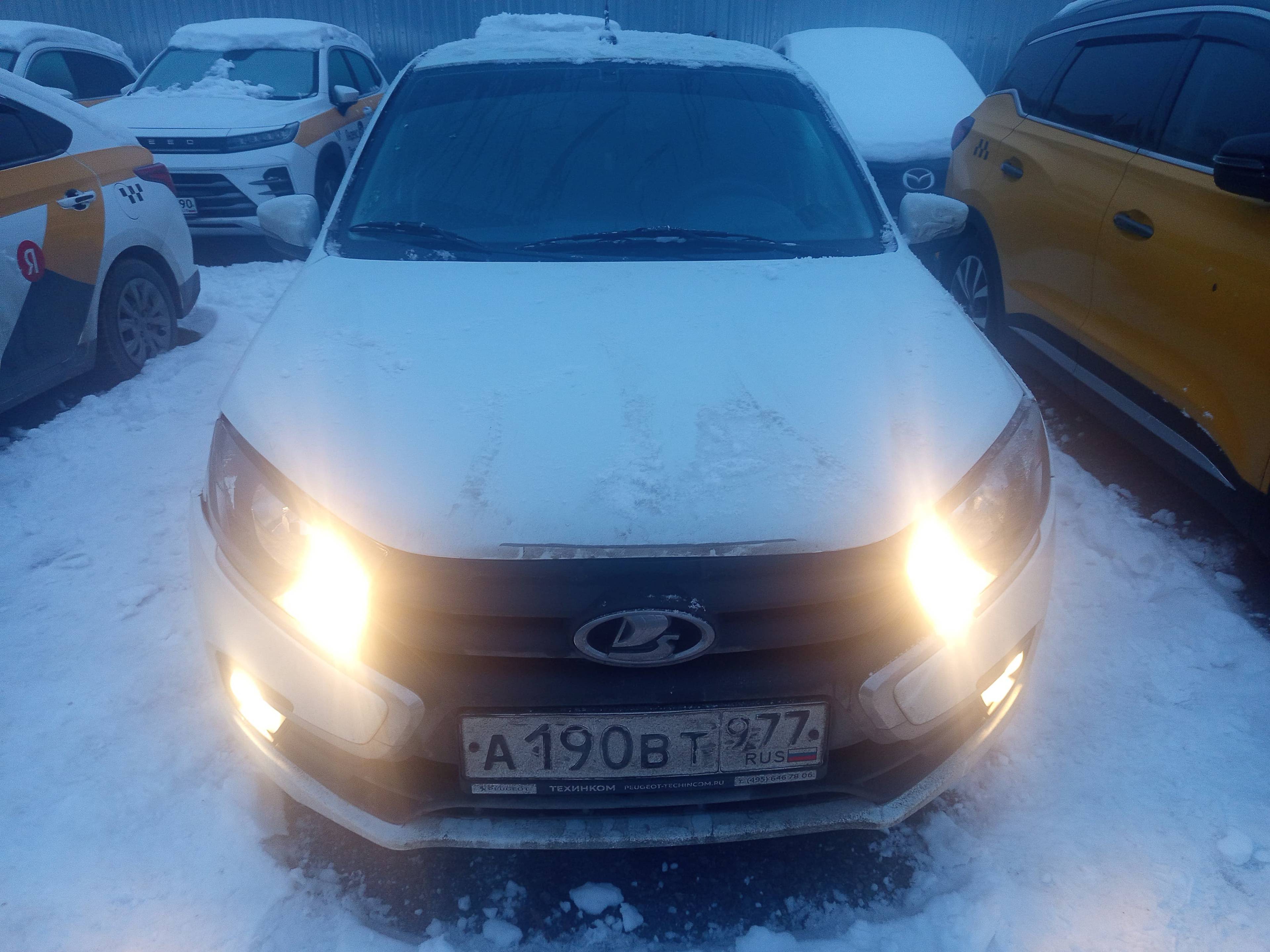 Lada Granta седан Лот 000005459