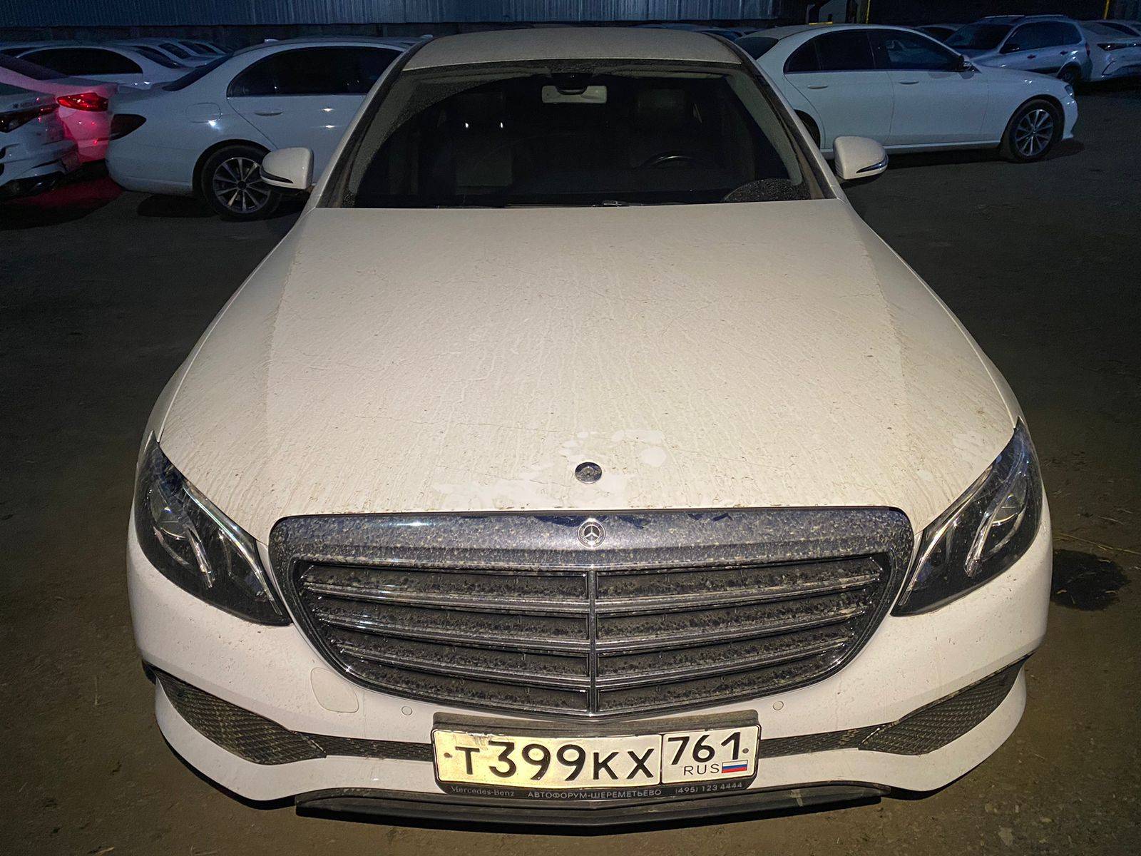 Mercedes-Benz E седан Лот 000005118