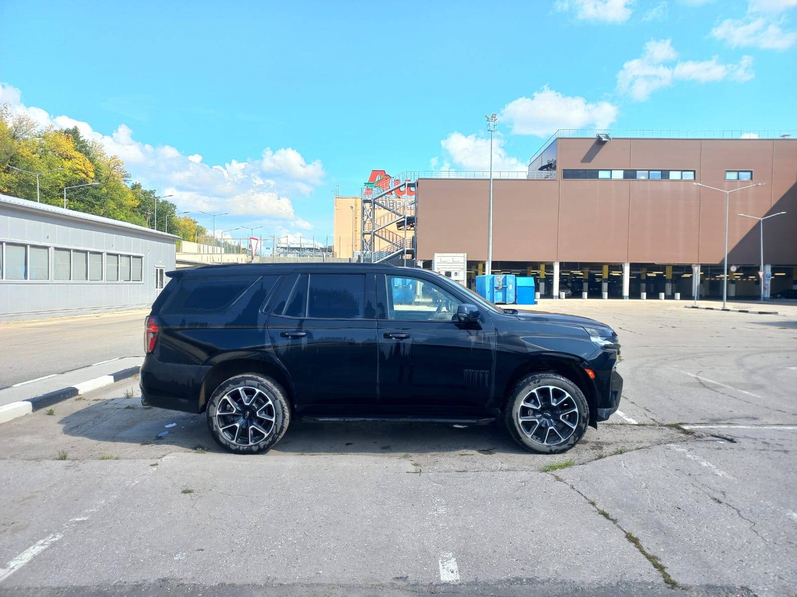 Chevrolet Tahoe Лот 000003225