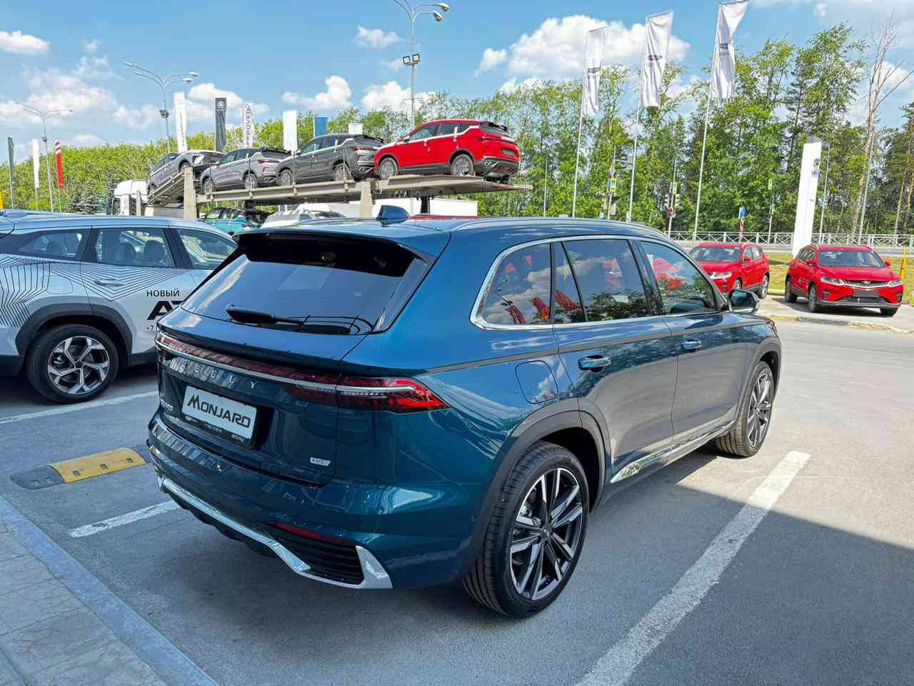 Geely Monjaro Exclusive 2.0T (238 hp) 8AT 4WD