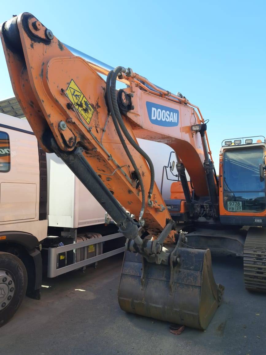 DOOSAN/DEVELON DX225NLCA