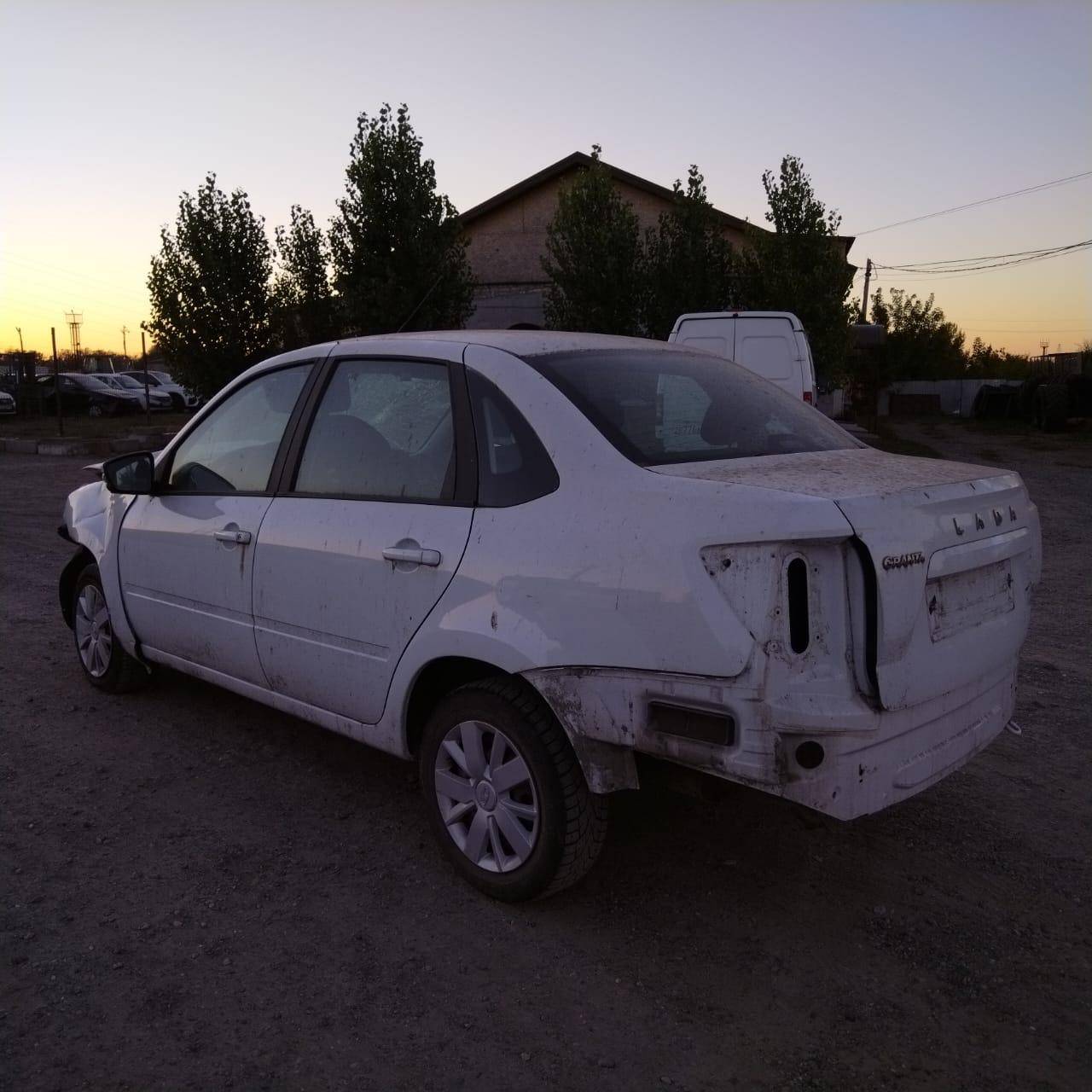 Lada Granta седан Лот 000004396