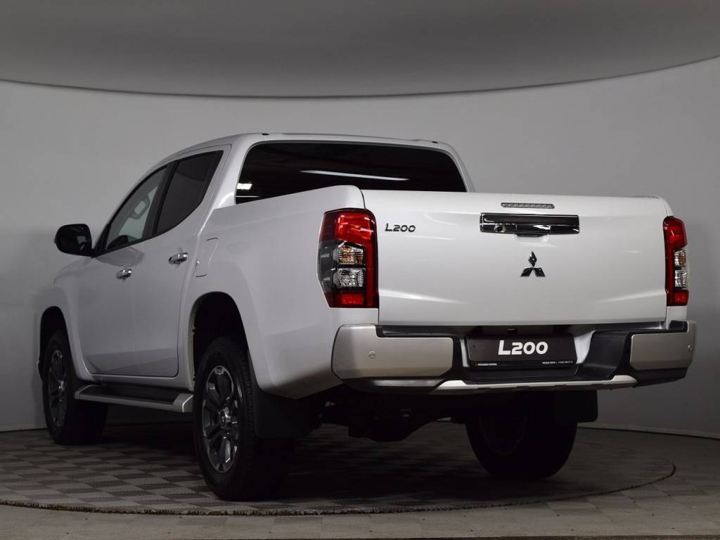 Mitsubishi L200 DC GL 2.4d 6MT