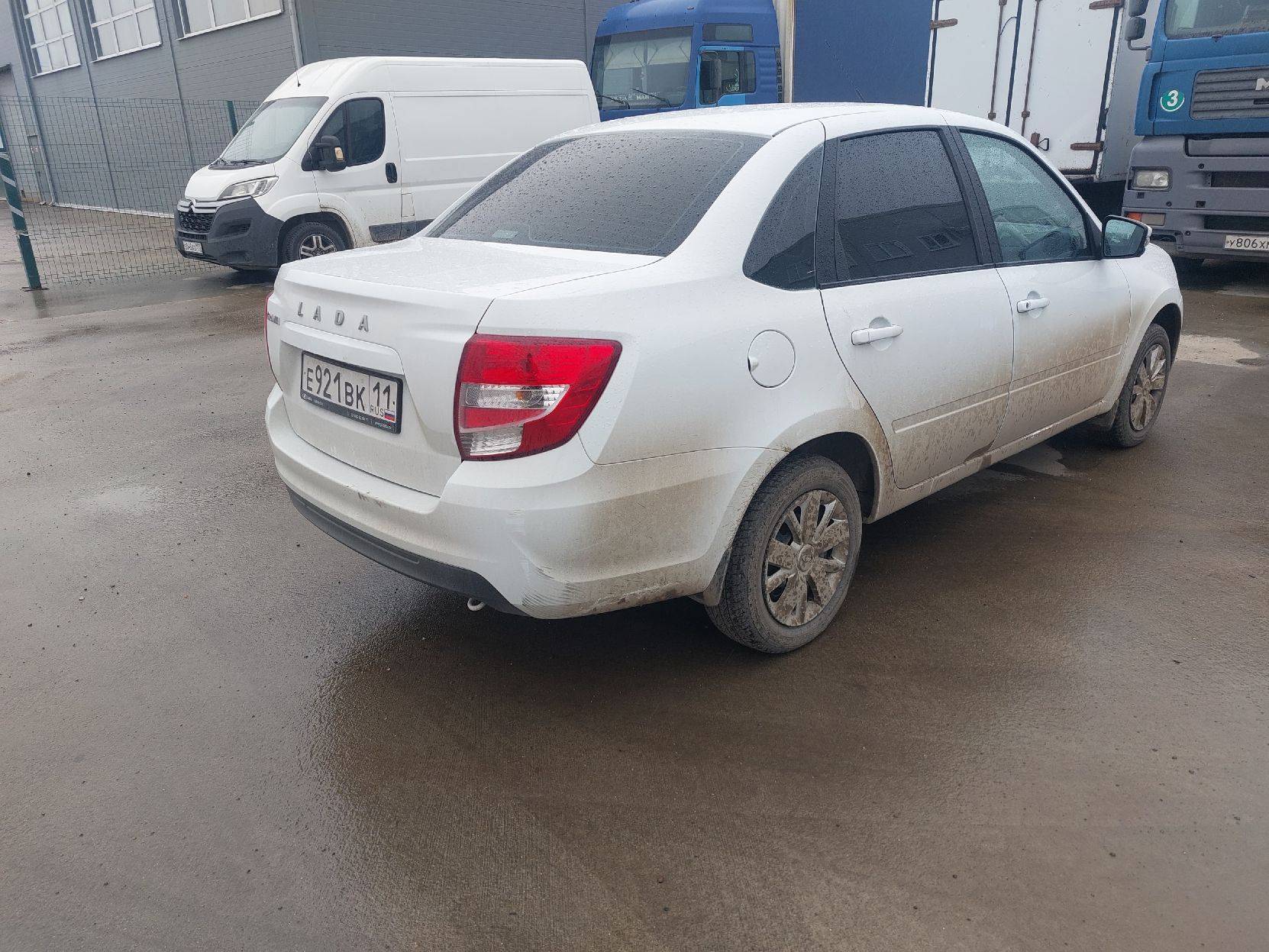 Lada Granta седан Лот 000005725