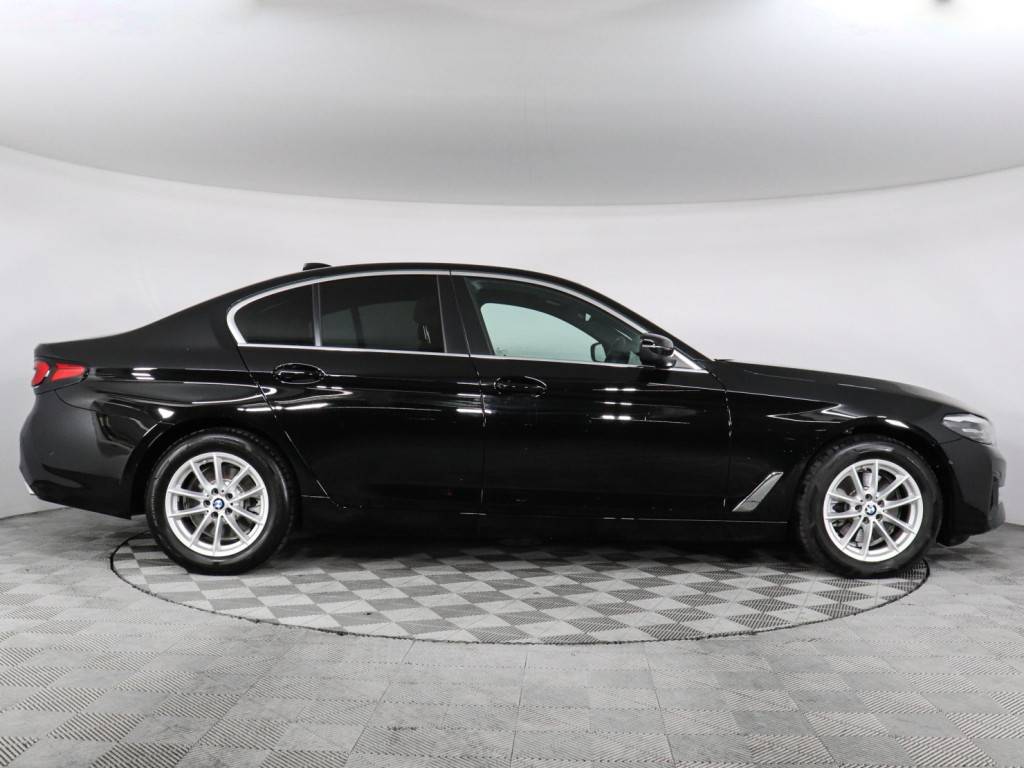 BMW 5 серия 520d xDrive Business