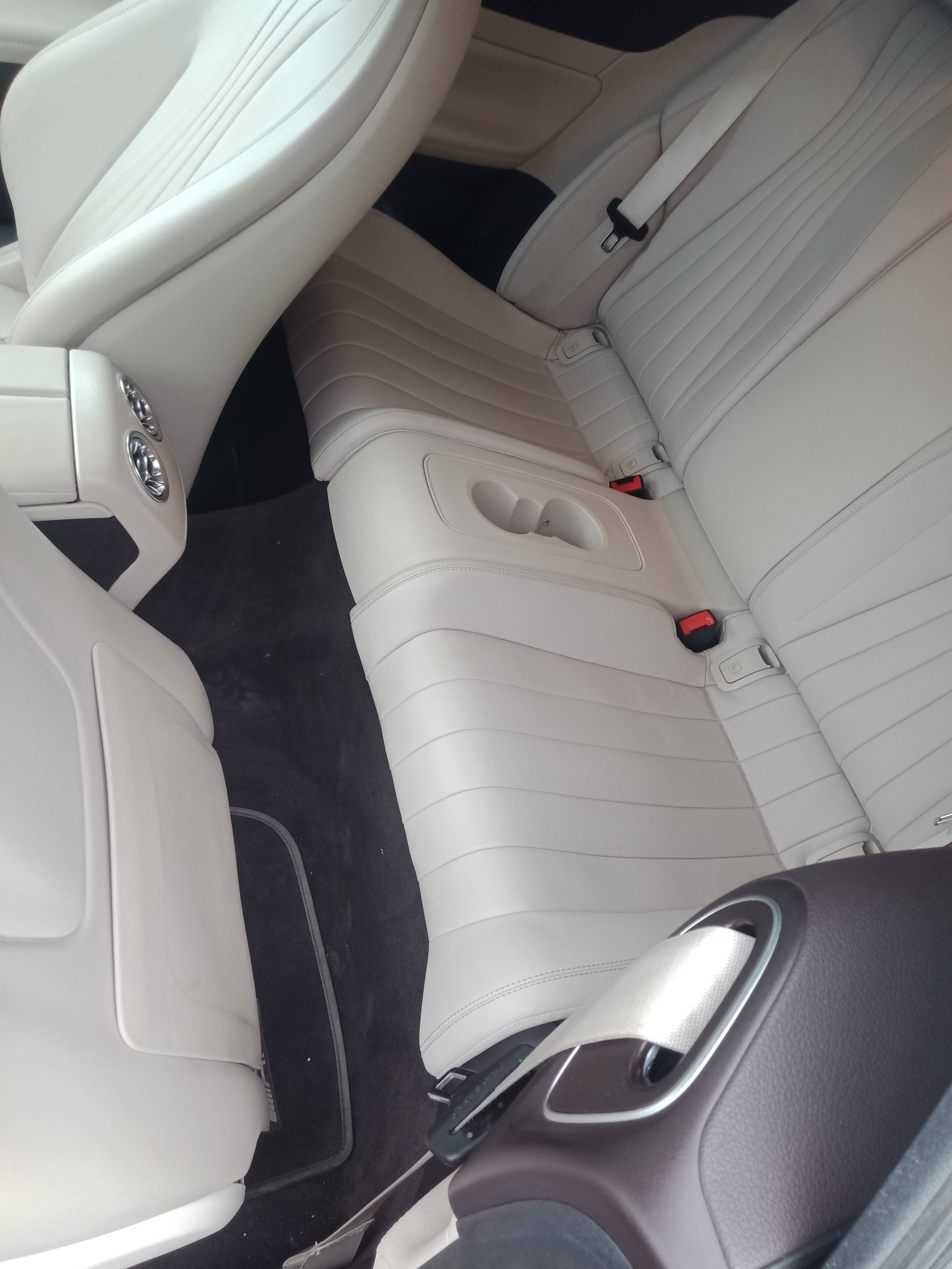 Mercedes-Benz E купе Лот 000008263