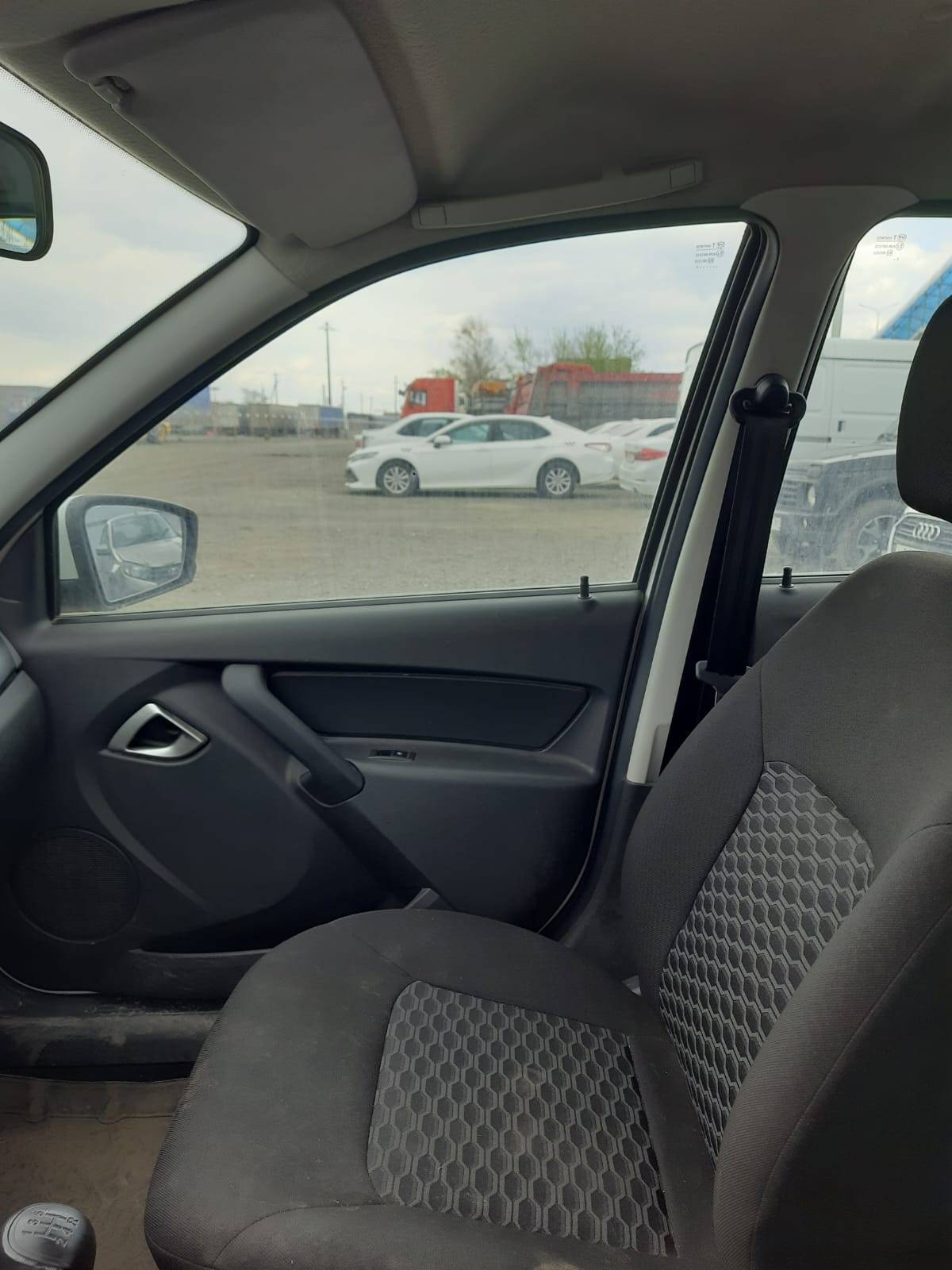 Lada Granta седан Лот 000008105