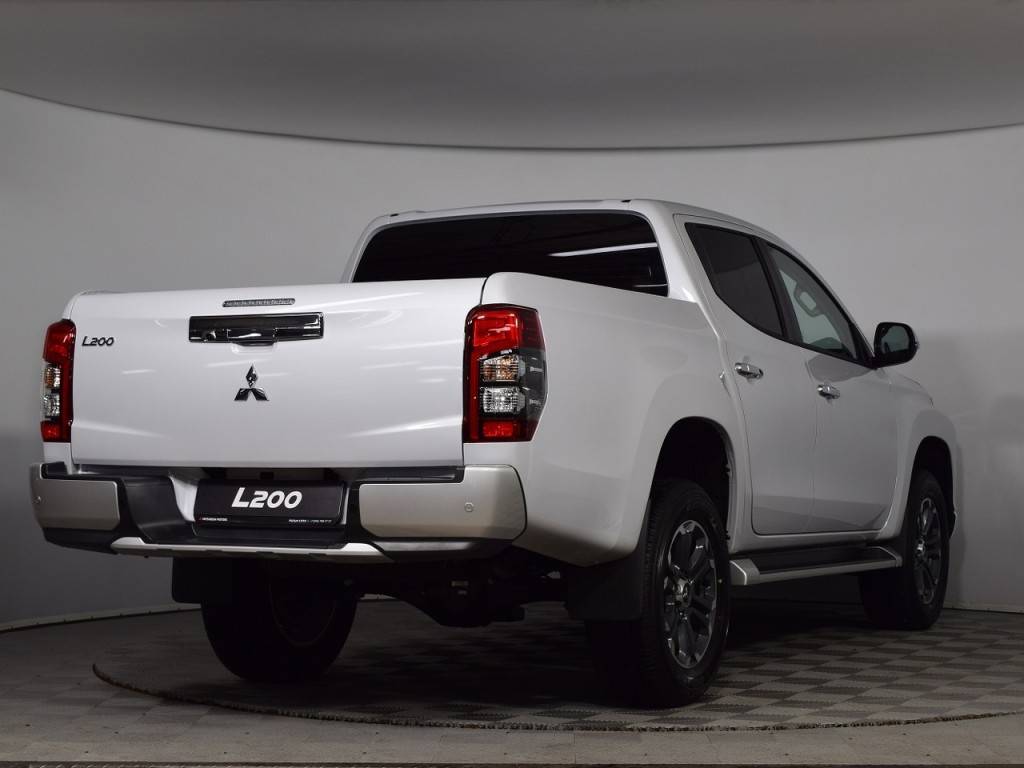 Mitsubishi L200 DC GL 2.4d 6MT