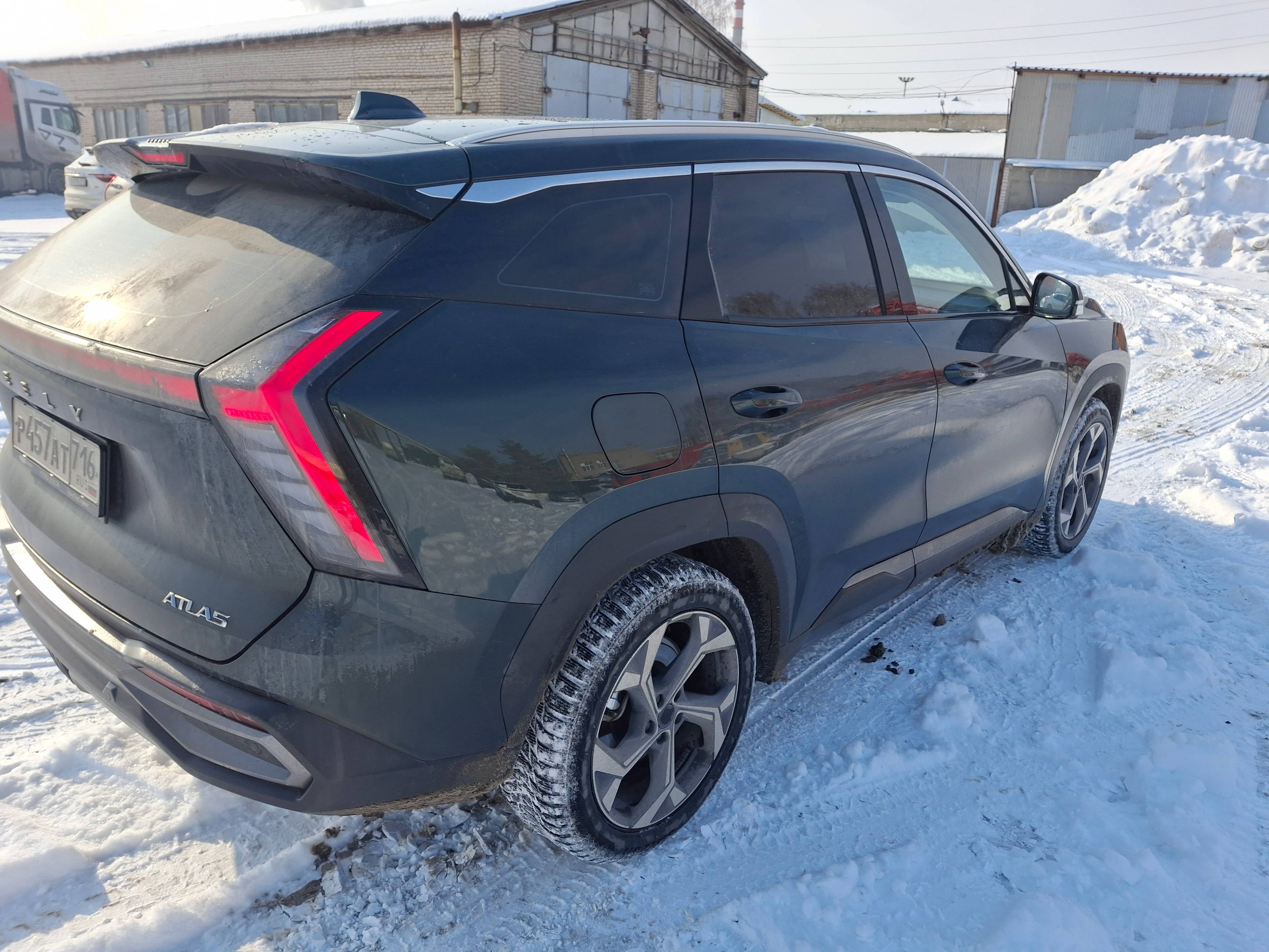 Geely Atlas Лот 000008375