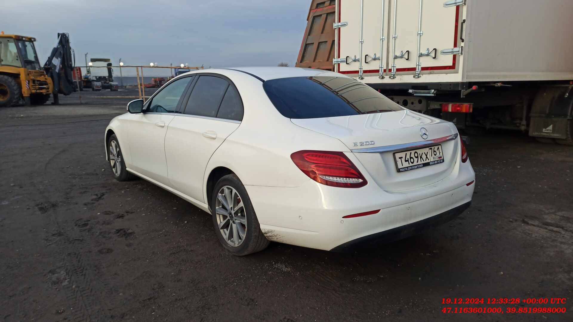 Mercedes-Benz E седан Лот 000005659