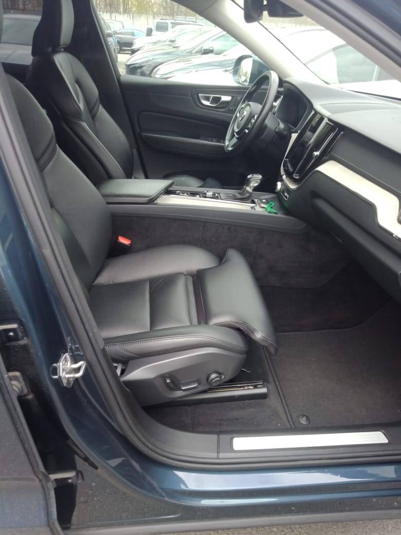 Volvo XC60 Лот 000008229
