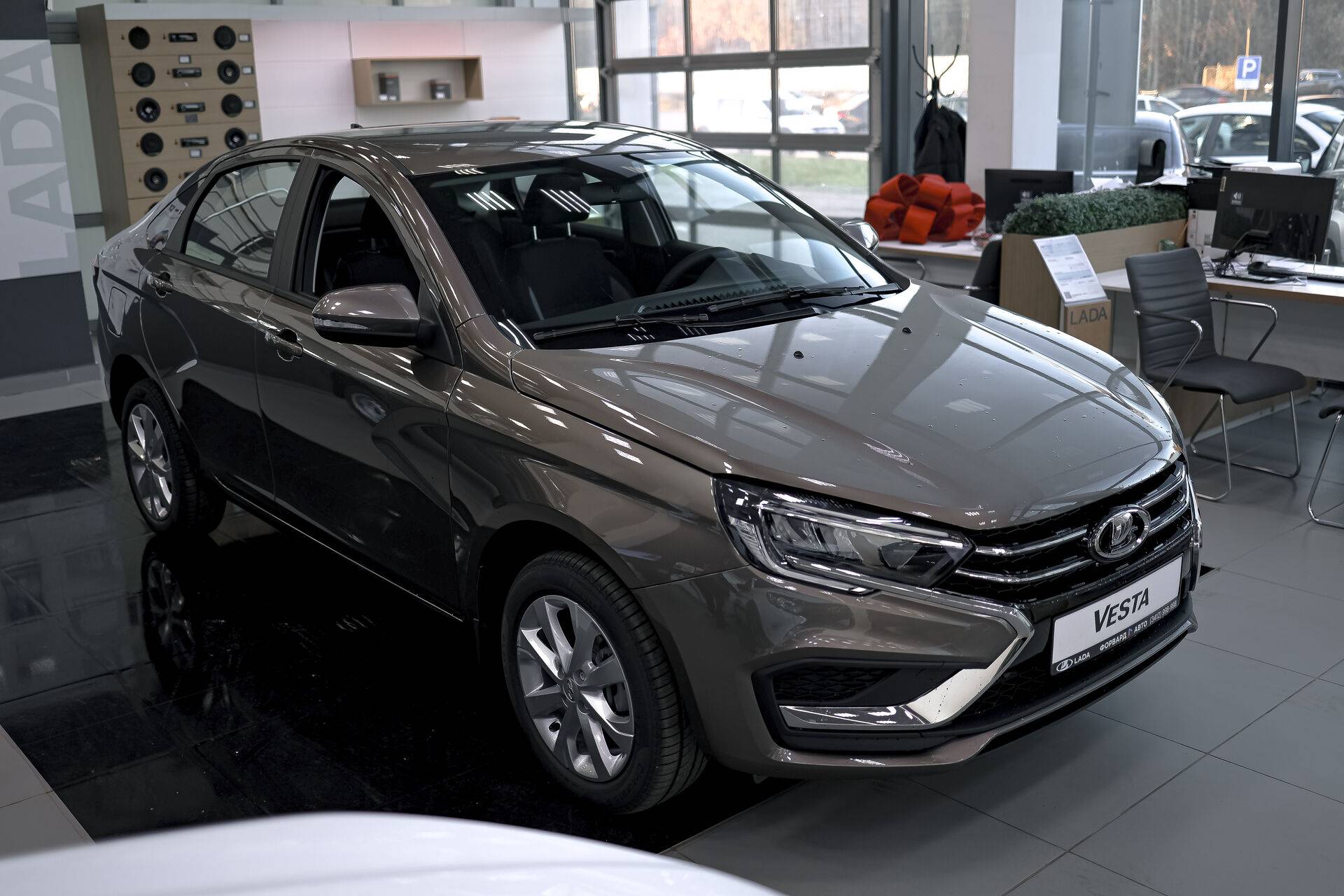 Lada Vesta седан - Коричневый